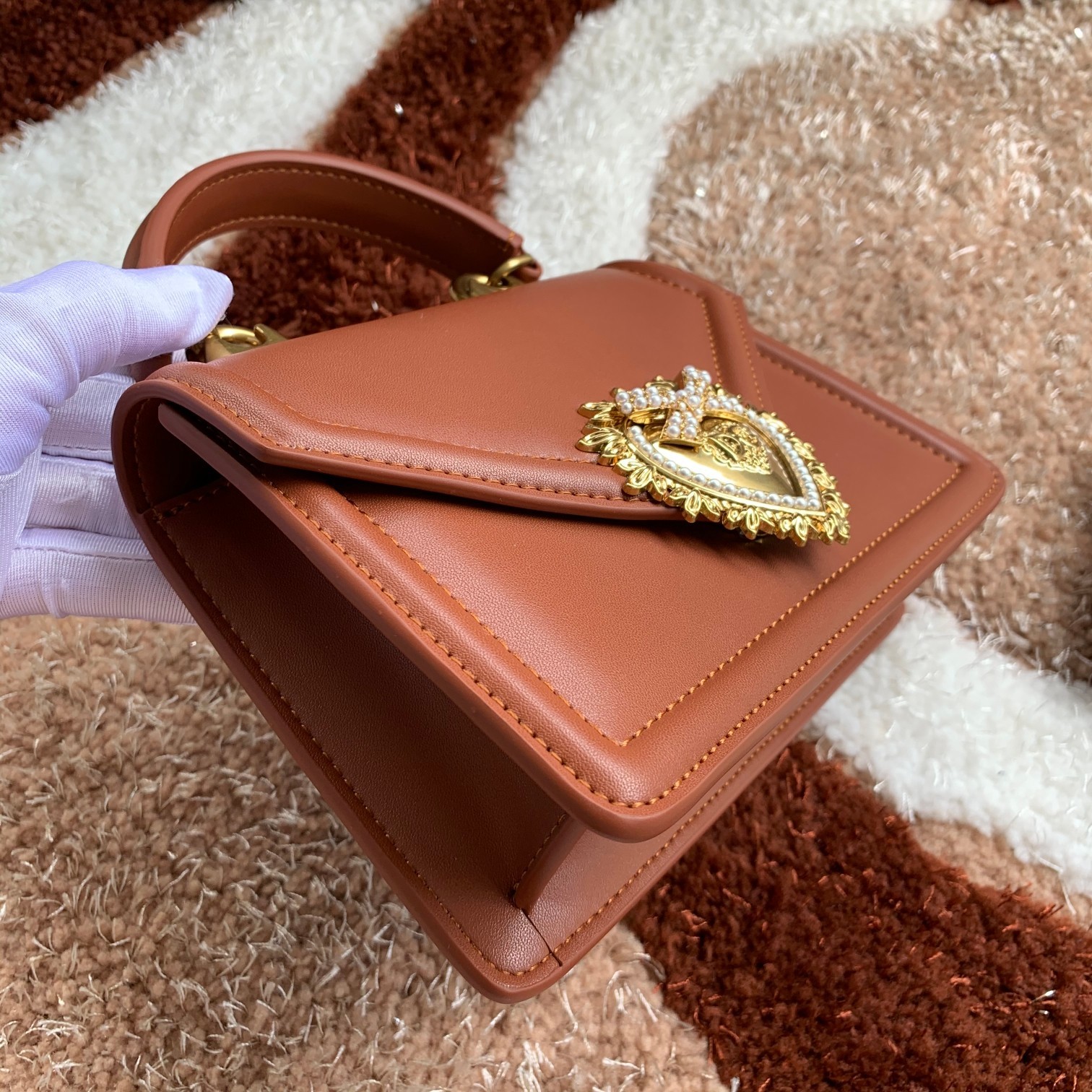 Dolce&Gabbana杜嘉班纳链条手提斜挎包款号6613原单细腻手工制造进口头层牛皮配以原厂五金包身