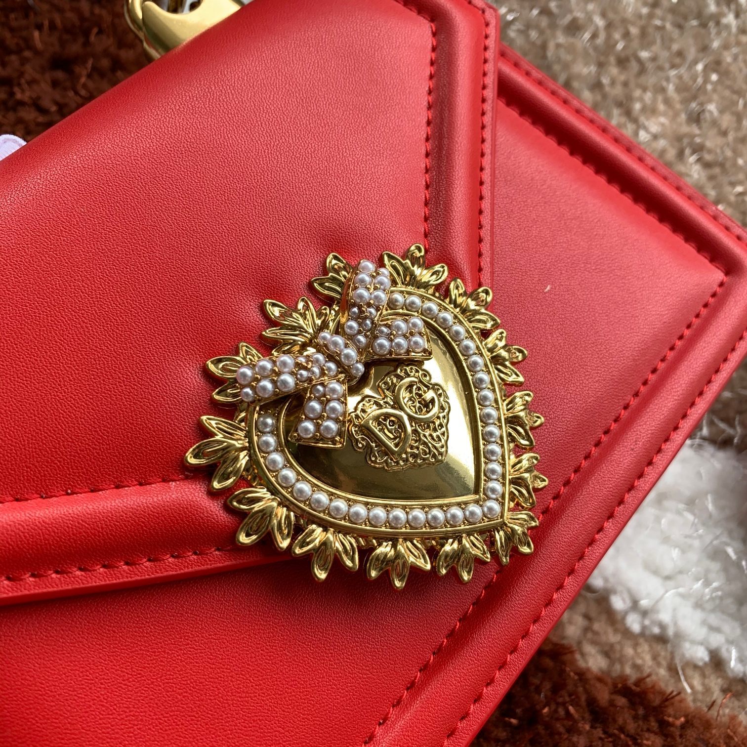 Dolce&Gabbana杜嘉班纳链条手提斜挎包款号6613原单细腻手工制造进口头层牛皮配以原厂五金包身