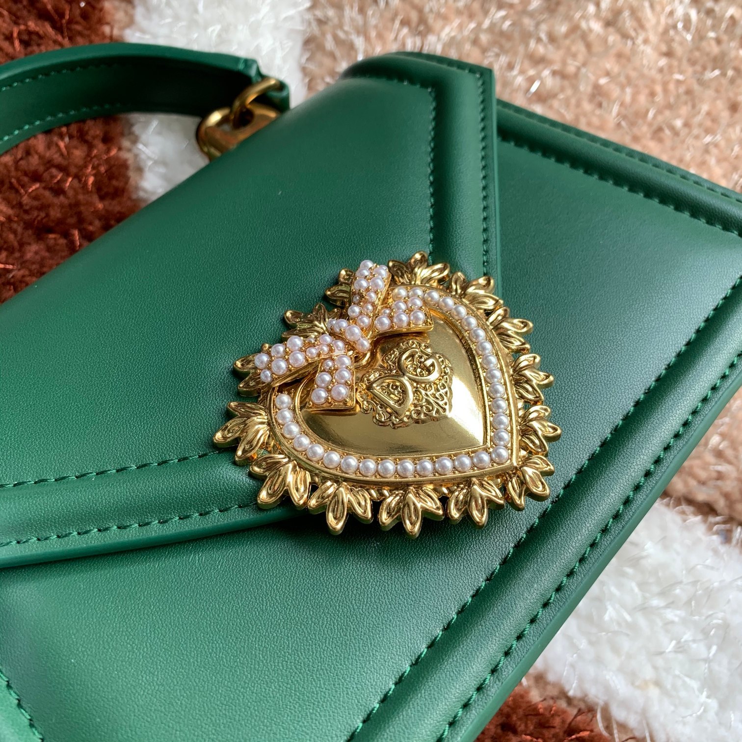 Dolce&Gabbana杜嘉班纳链条手提斜挎包款号6613原单细腻手工制造进口头层牛皮配以原厂五金包身