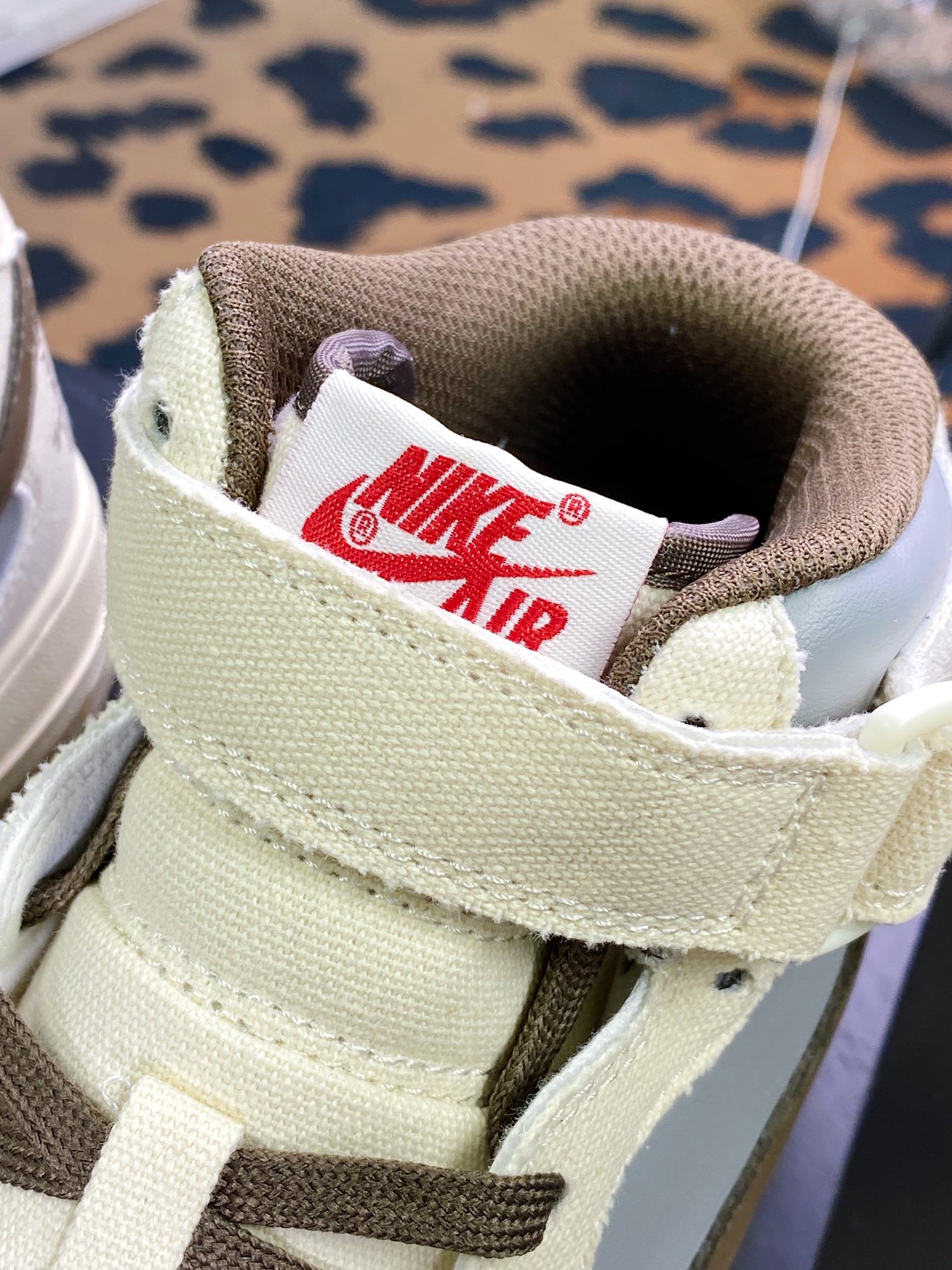260 Sony PlayStation 5 x Travis Scott特拉维斯·斯科特 x Air Force 1 '07 Mid”PS5”空军一号BQ5828-202