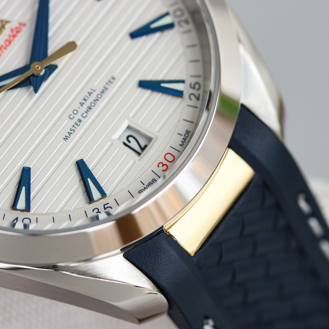 海马150米 Aqua Terra 天文台 41mm 1: 市场独家天然胶带