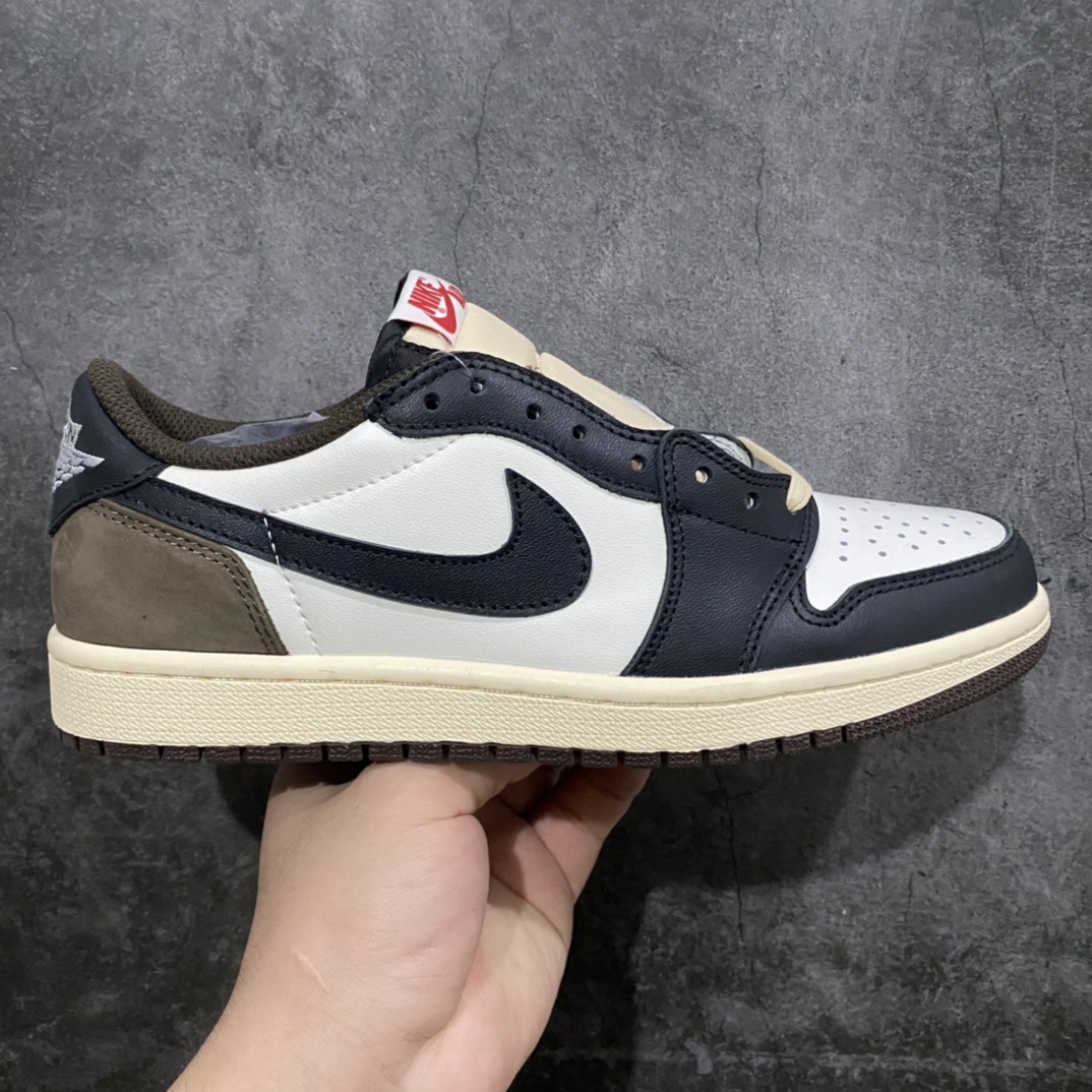 神版AJ1白棕摩卡低帮 目前市场细节相对比较好的一个版本 麂皮材料绒感到位 清洁度高 针车走线以及后跟刺绣也蛮好,区别市场其他版本 尺码:36-46-选品中心