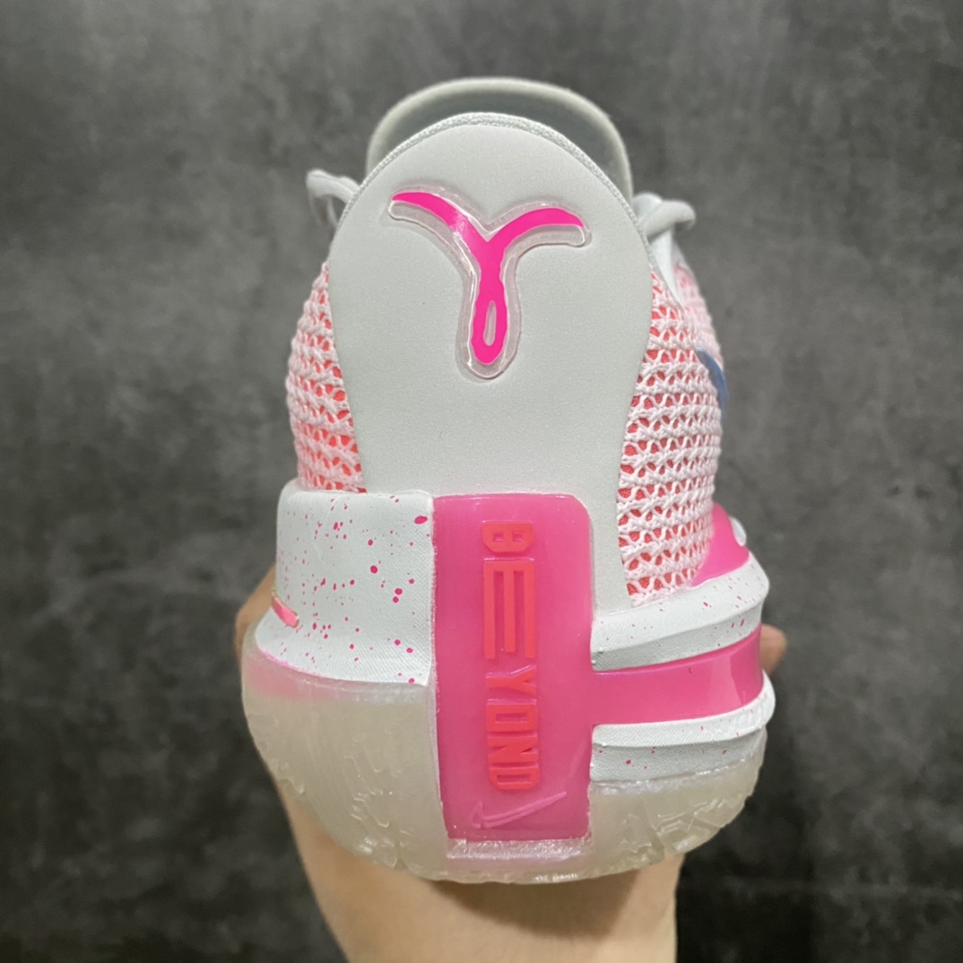 图片[4]-K版私人订单 GT.Cut 乳腺癌配色 现货终端供应 全网唯一真实战篮球鞋 质保3个月可退换修 售后无忧 全网唯一正确鞋面的透气织物+鞋头太空棉材质 中底采用全掌 React+全掌Zoom Air Strobel+后掌 Zoom Air+环绕鞋身的 TPU 抗扭转 豪华配置 正确气垫厚度 正确高气压 澎湃脚感 全网唯一正确大底钢印+鞋垫钢印 全网唯一正确鞋舌厚度 正确鞋舌闪电鉴别点 货号：CZ0175-008 尺码：40 40.5 41 42 42.5 43 44 44.5 45 46 47.5-选品中心