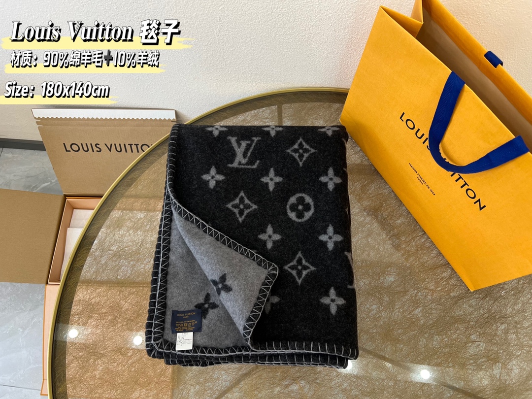 LV路易威登Neo monogram毯子m76032