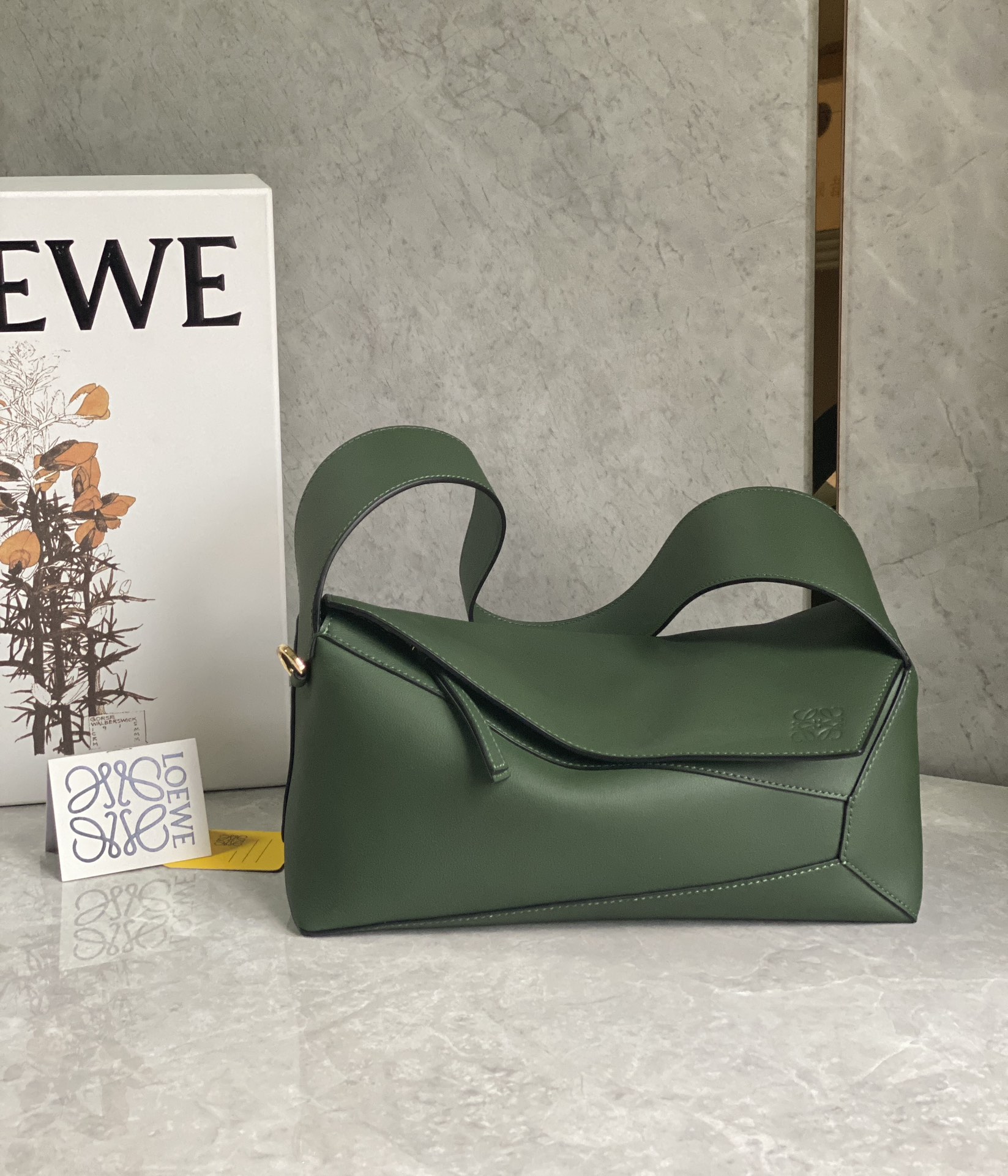 LOEWE罗意威Puzzle hobo腋下包 0673复古绿