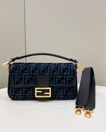 Top Designer replica
 Fendi Iconic Baguette Bags Handbags Gold Vintage Chamois