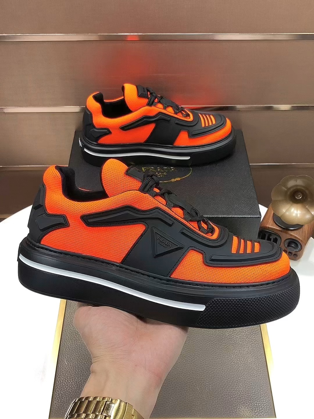 K0 Prada 普拉达 顶级原单，多色可选2020当季，高品质原单牛货，顶级原厂透气面料+进口滴胶，内里进口弹力布配原版牛皮垫脚，原厂气垫大底品质保证码38-4445定做