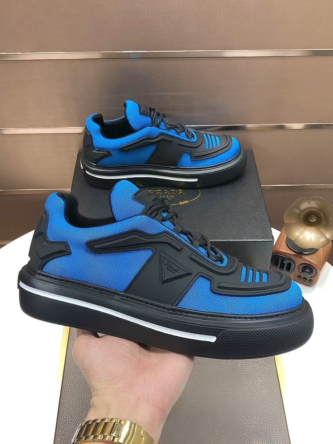 K0 Prada 普拉达 顶级原单，多色可选2020当季，高品质原单牛货，顶级原厂透气面料+进口滴胶，内里进口弹力布配原版牛皮垫脚，原厂气垫大底品质保证码38-4445定做