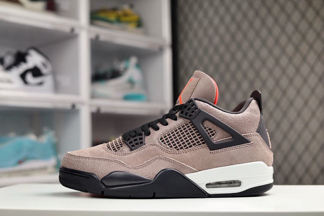 J0 Air Jordan AJ4 Retro 纯原配色  原厂独立模具开发 纯正4代正确鞋型 原厂定制头层压纹皮料 原厂鞋楦打造市面最高工艺 内置原厂气垫 立体高频 四线中底拉帮 鞋垫背胶 网格大小 后置立体LOGO等可对比公司货