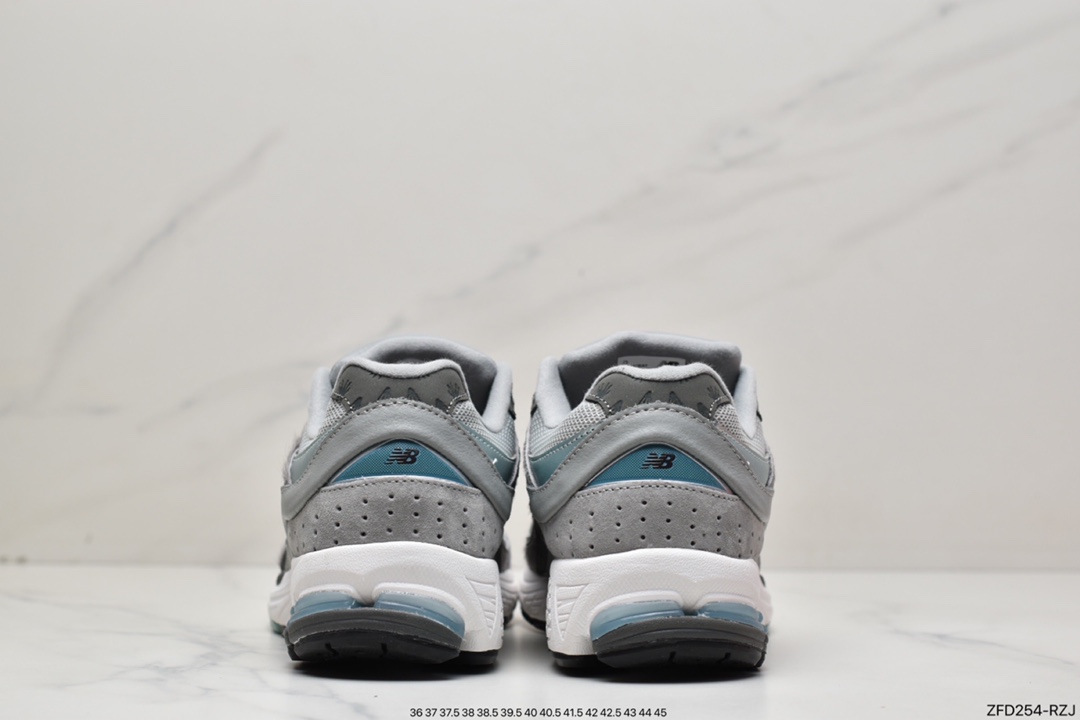 atmos x New Balance M2002RAT The latest joint shoes officially debut 2002RAT