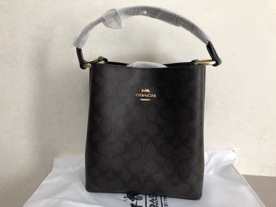 I0 国庆款125拼手速幸运给到谁  Coach 蔻驰 清场 商品出售不售后 国庆款125拼手速幸运给到谁  Coach 蔻驰 清场 商品出售不售后