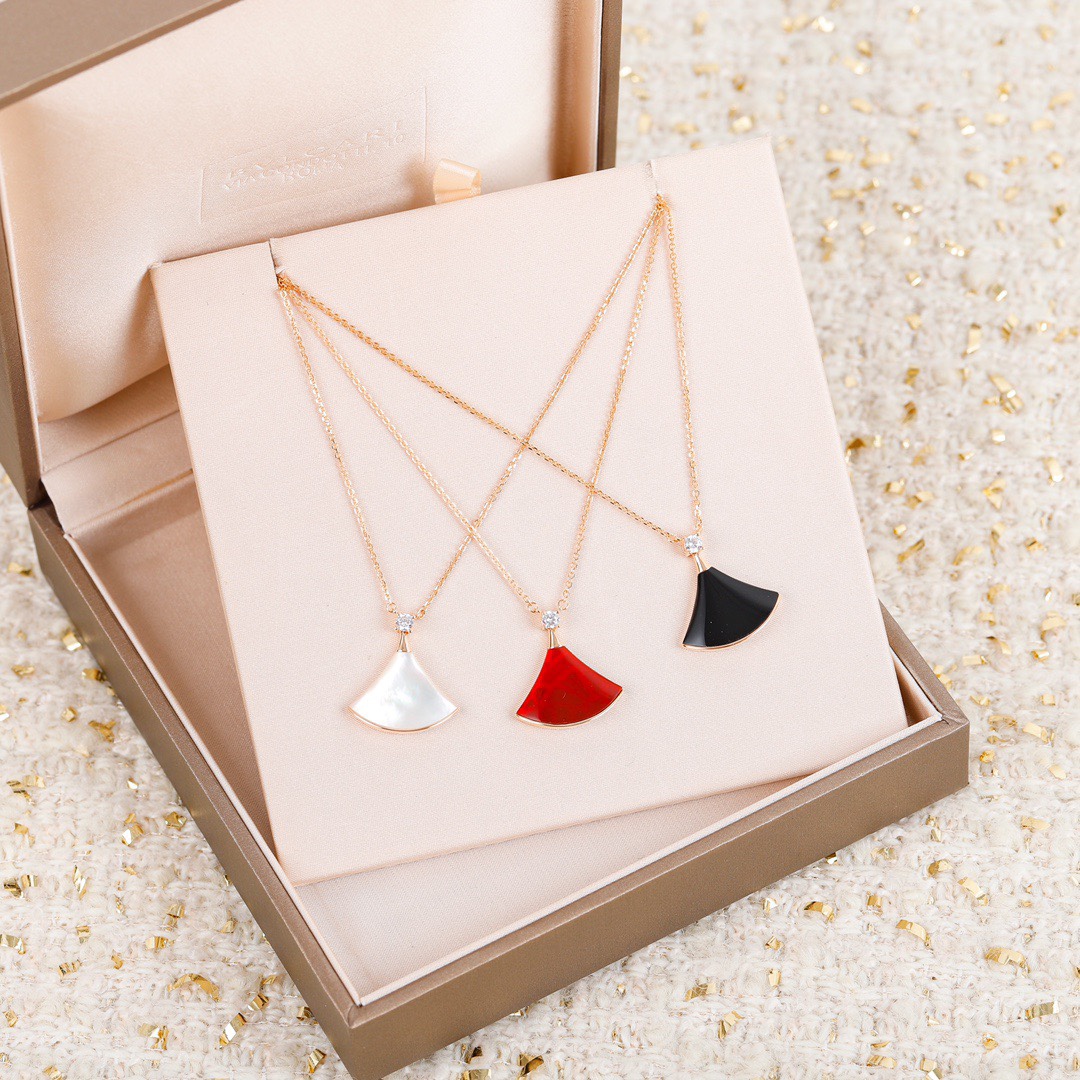 불가리 목걸이 64713 Bvlgari Necklace