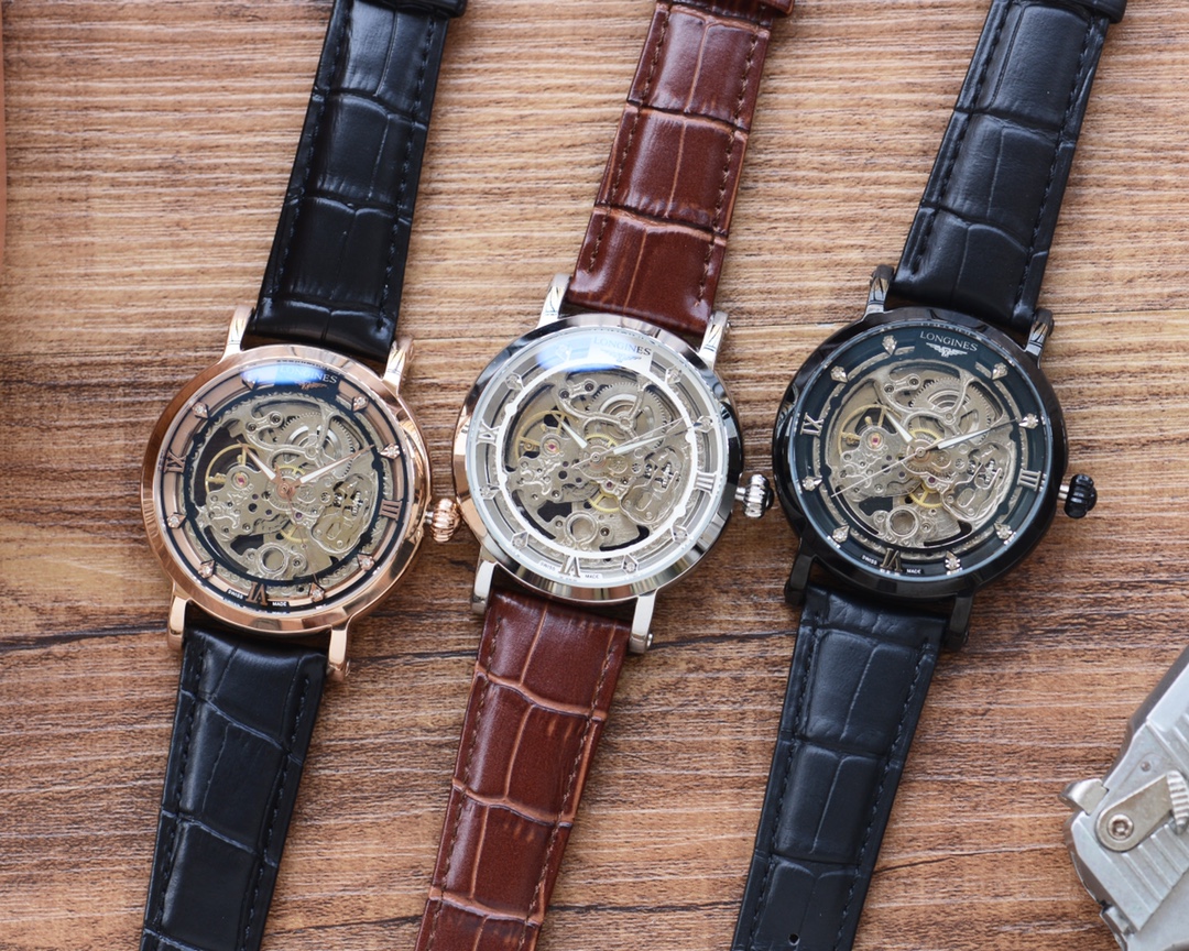 男人挚爱 镂空腕表 最新：浪琴 Longines 最佳设计独家首发 类型：精品男士腕表 表带：真牛皮表带 机芯：高端全自动机械机芯 镜面：矿物质强化玻璃更高清 品味高雅 浩瀚大气 匠心独运 腕间瑰宝 尺寸：直径41mm厚12mm热卖上市欢迎转载