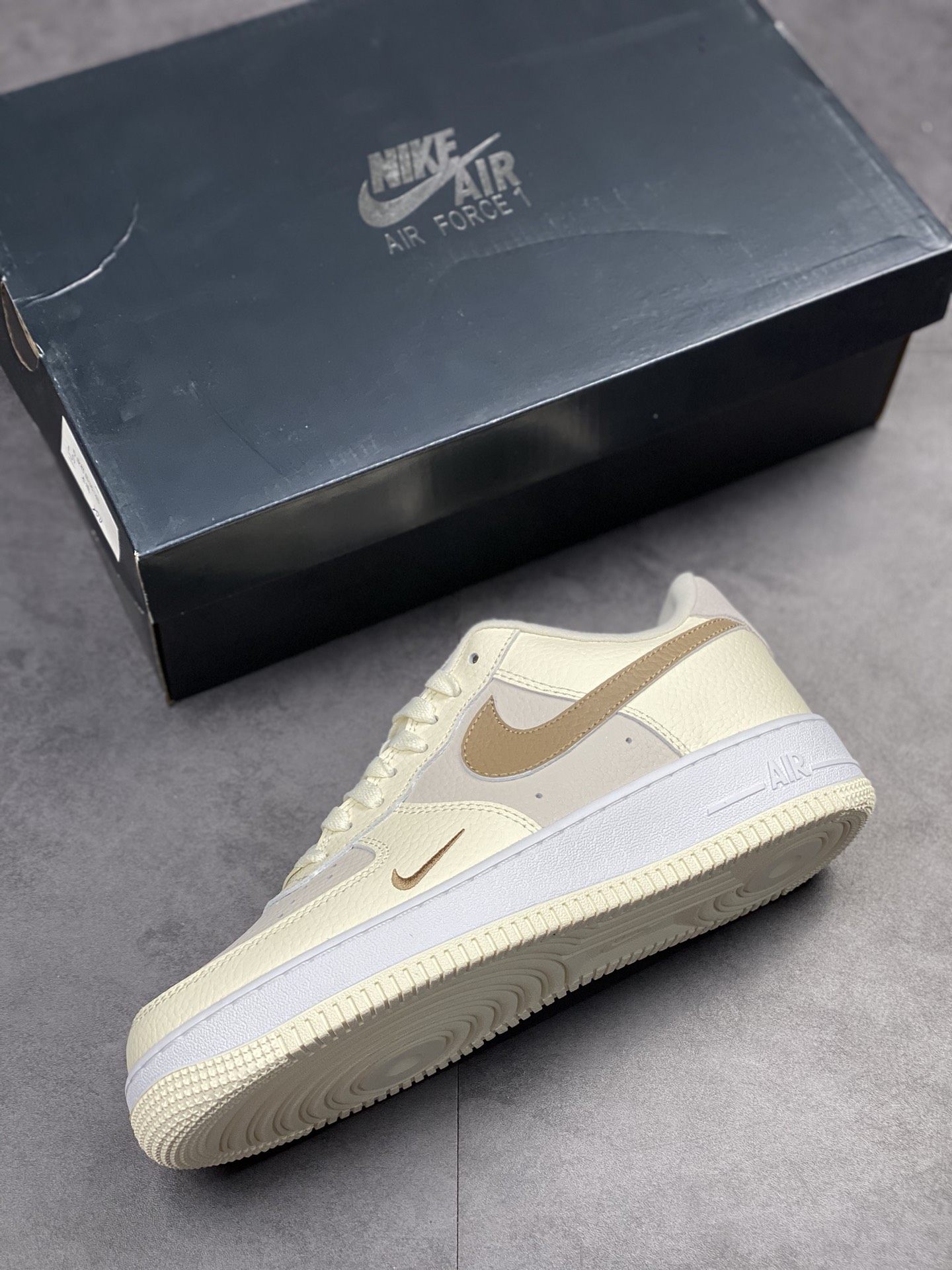 Nike Air Force 1 Low 07 Milk Tea Brown Small Hook FB8483