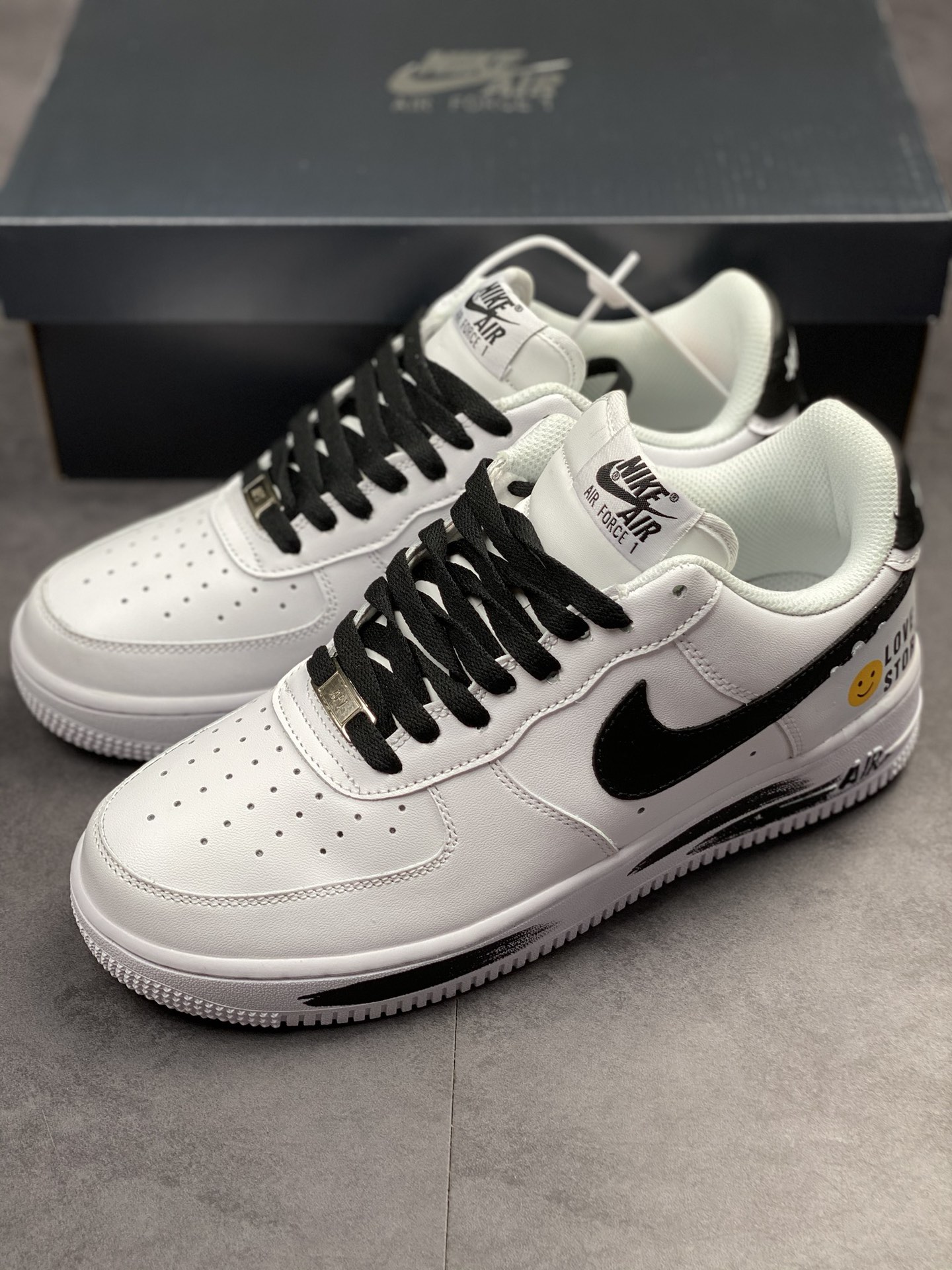 220 Nike Air Force 1 Low 07 涂鸦笑脸DO5220-176