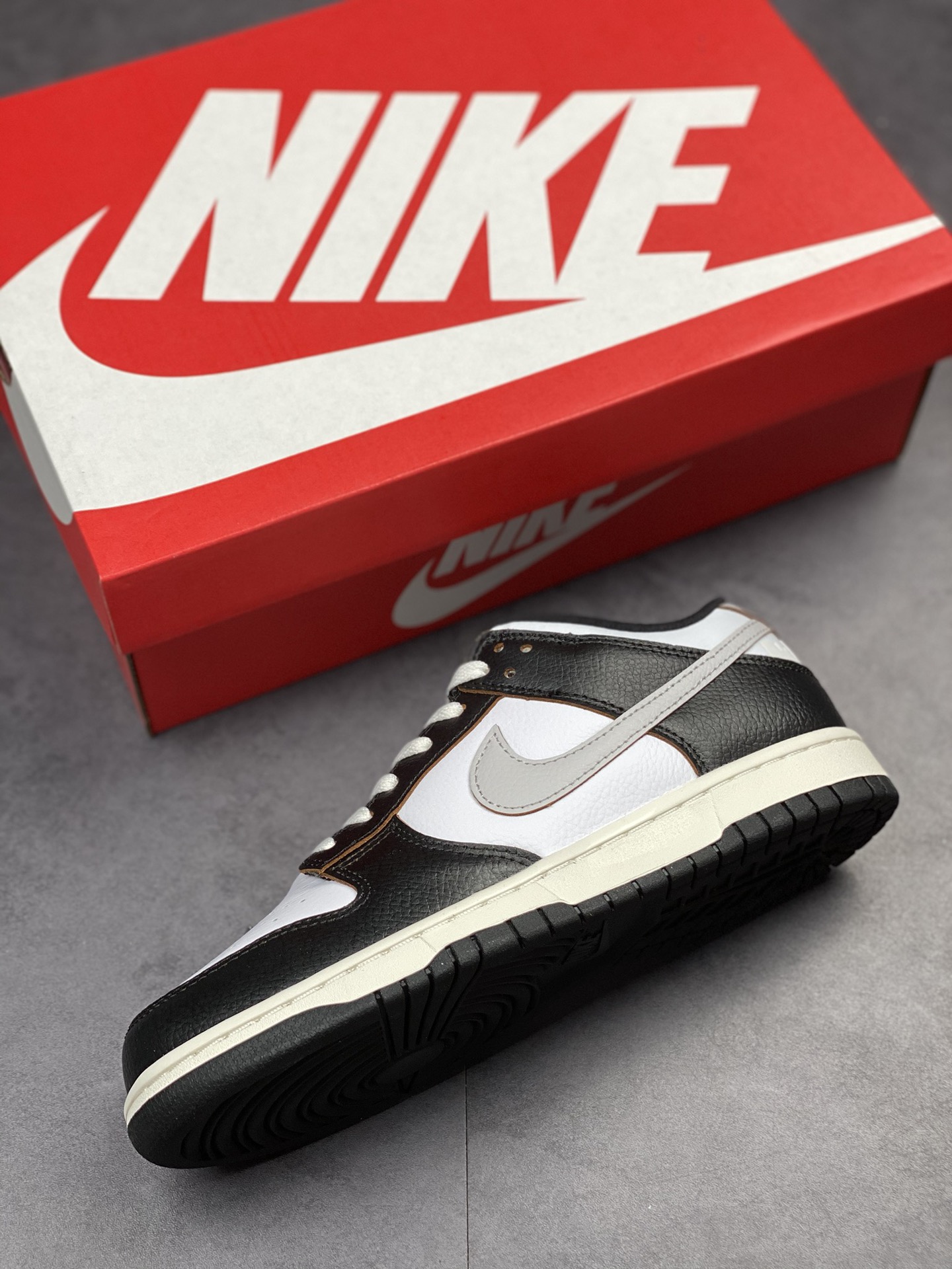 360 Nike SB Dunk Low 黑白旧金山 FD8775-001