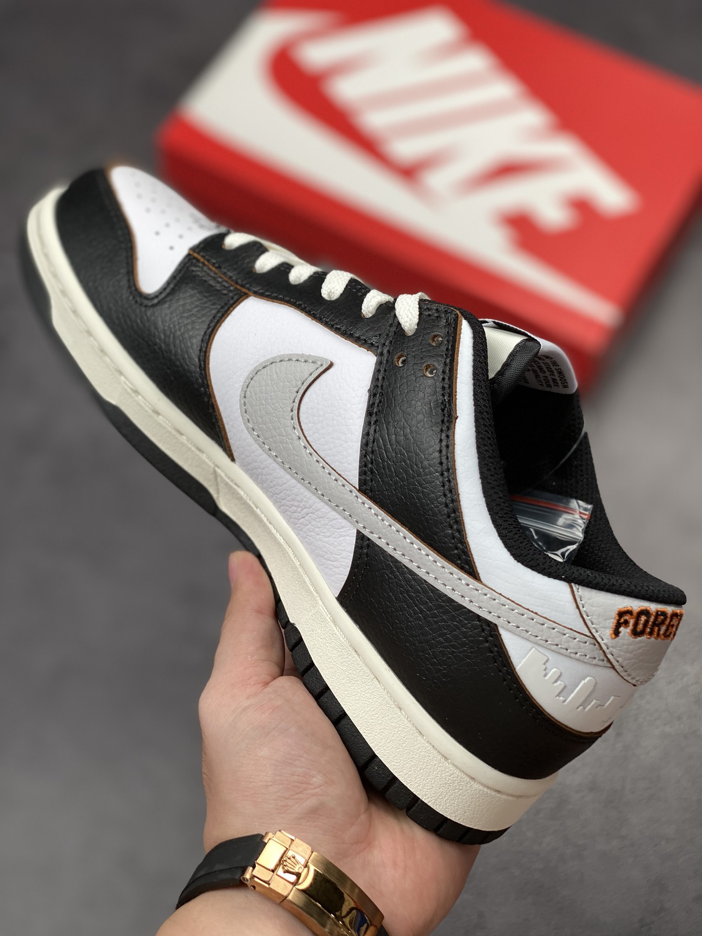 360 Nike SB Dunk Low 黑白旧金山 FD8775-001