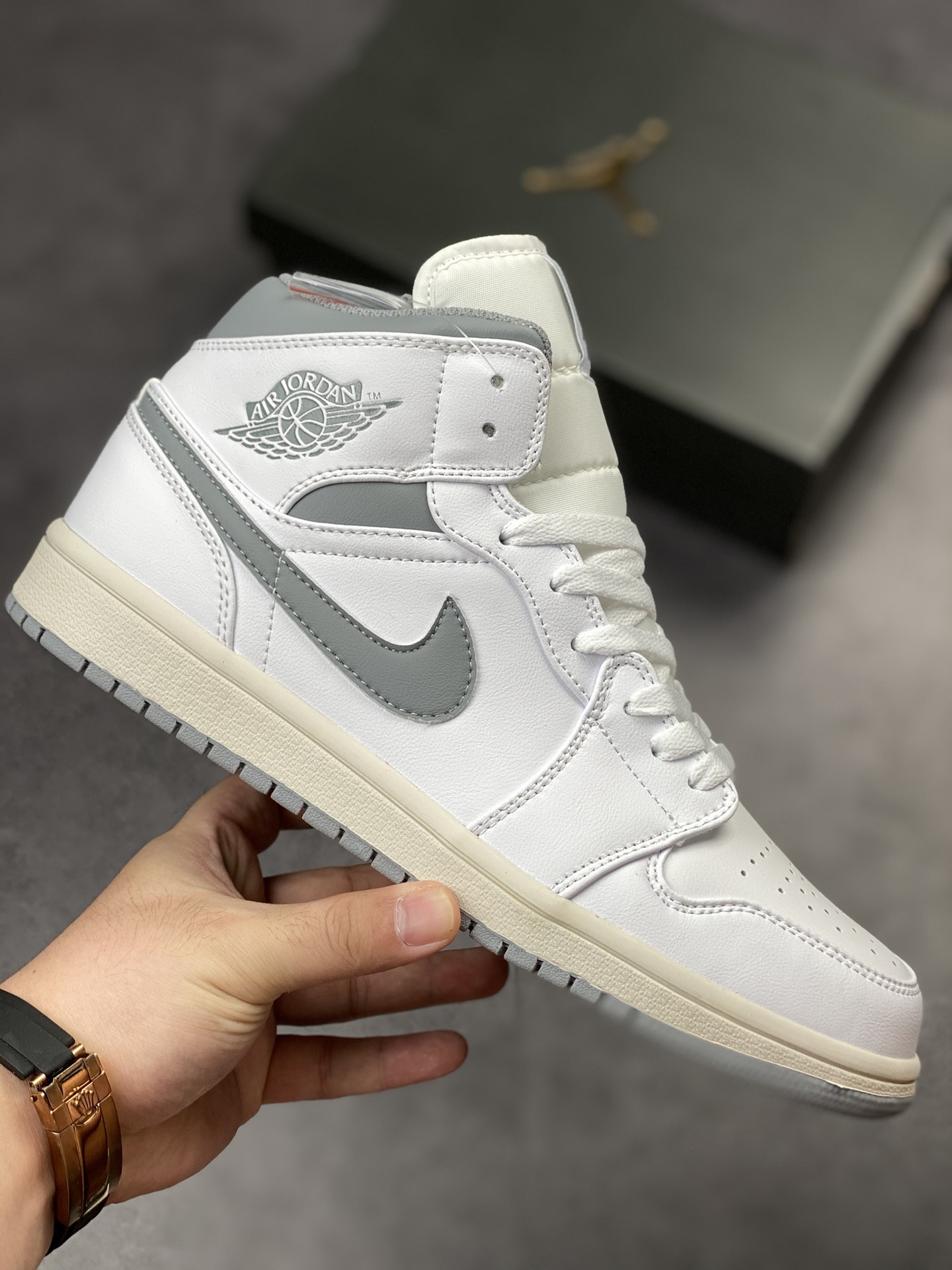 220 Air Jordan 1 Mid  天猫贸外客户订单 554724-135