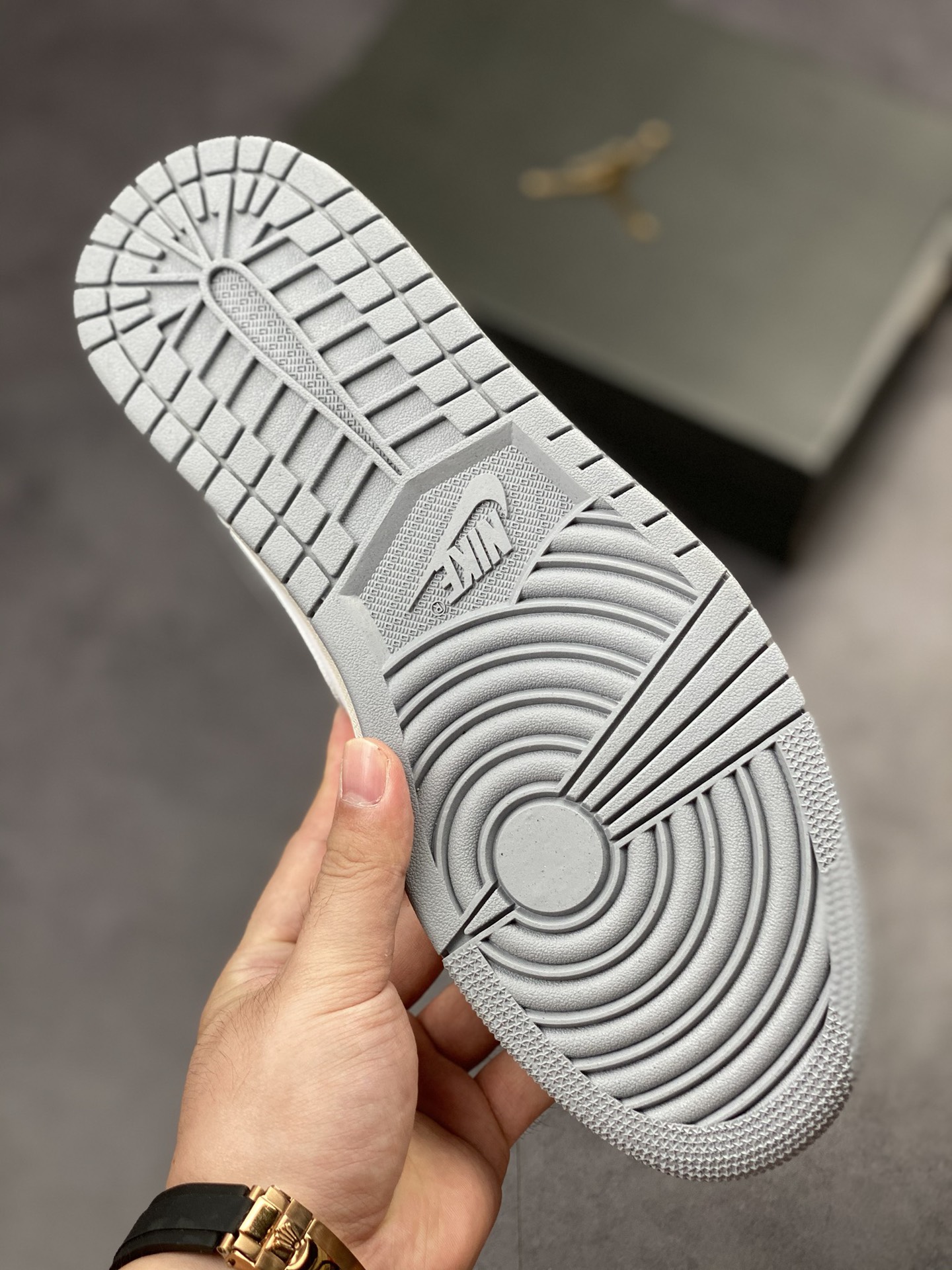 220 Air Jordan 1 Mid  天猫贸外客户订单 554724-135