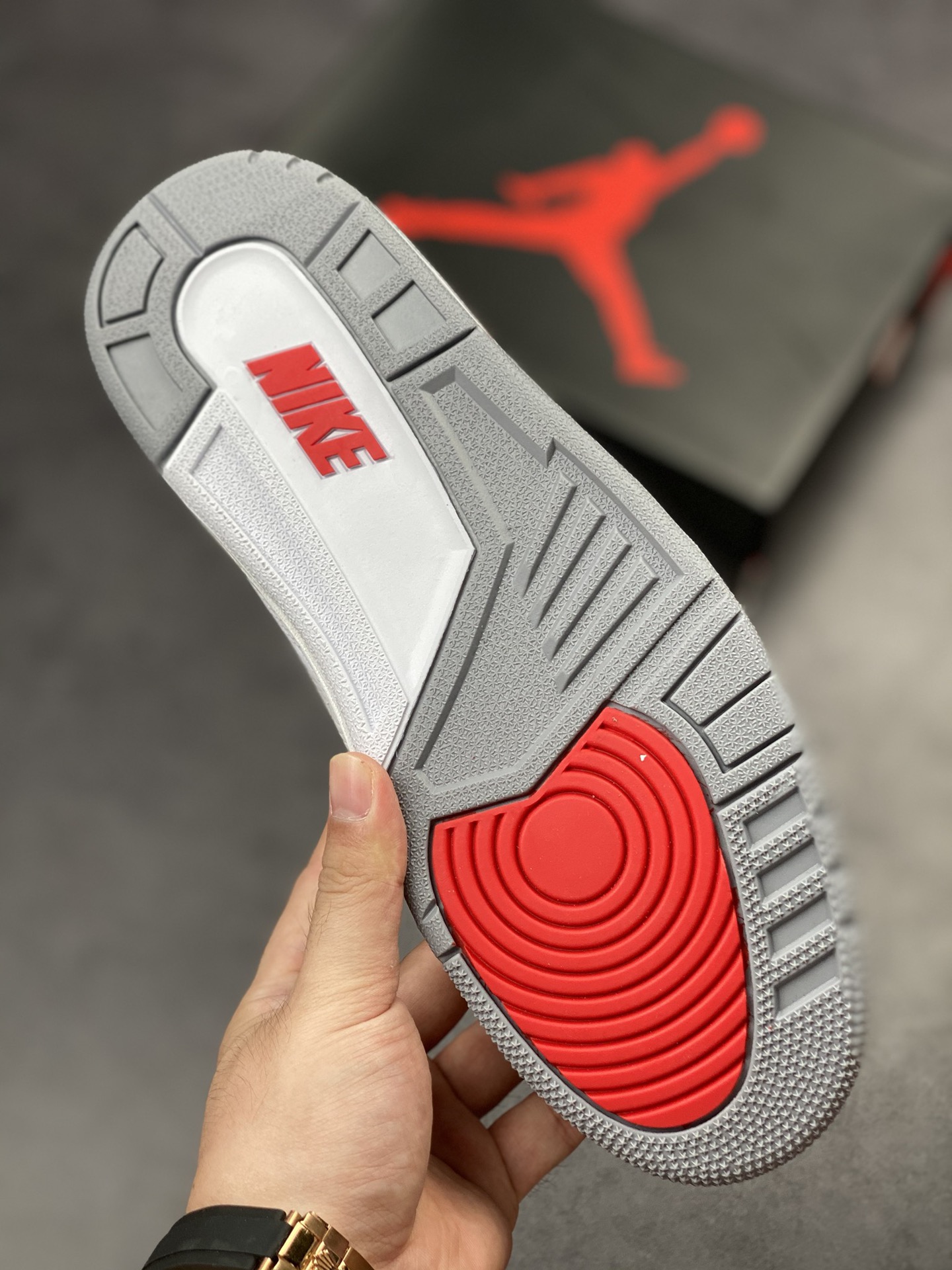 300 Air Jordan 3 Retro Low 火焰红 DN3707-160