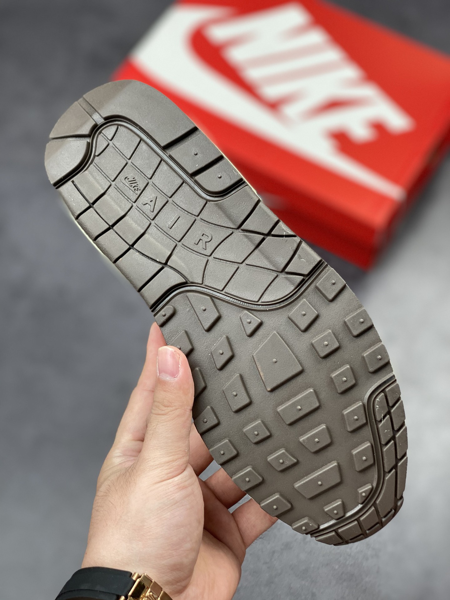 190 Nike Air Max 1 倒钩反转摩卡 复古休闲跑步鞋DM7866-162