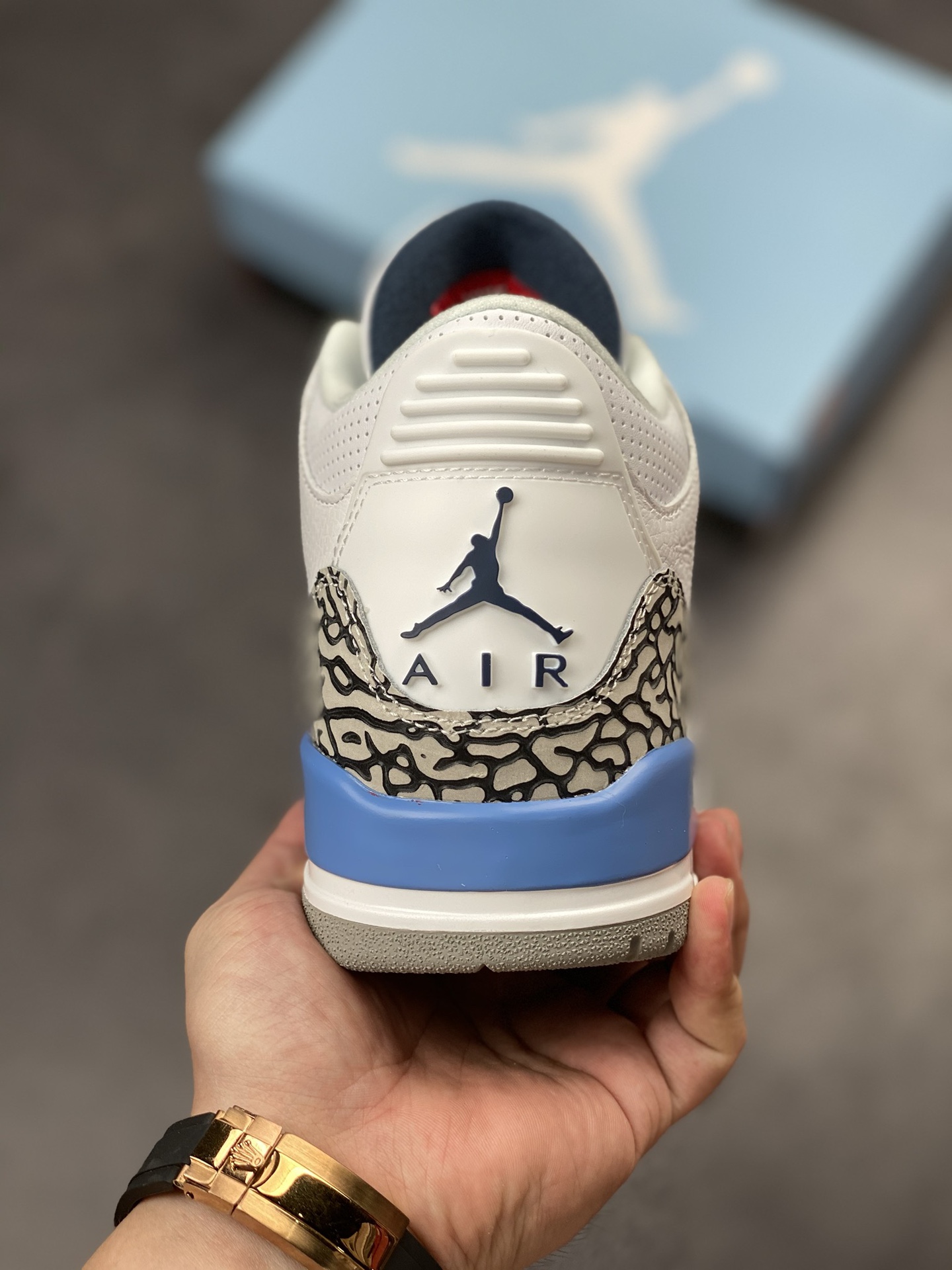 300 Air Jordan 3 Retro ”UNC” 北卡蓝配色 CT8532-104