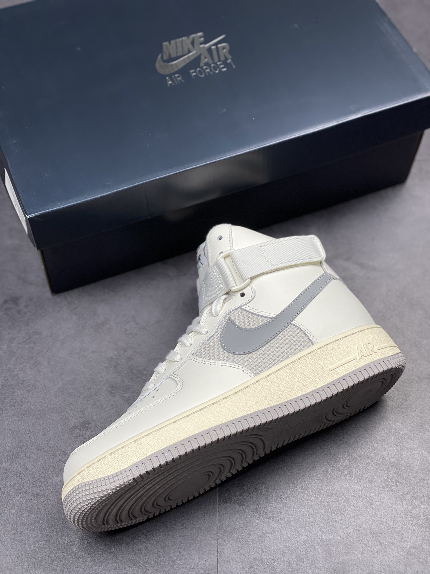 Nike Air Force 1 High 07 ”Vintage Sail” Retro milky DM0209-100