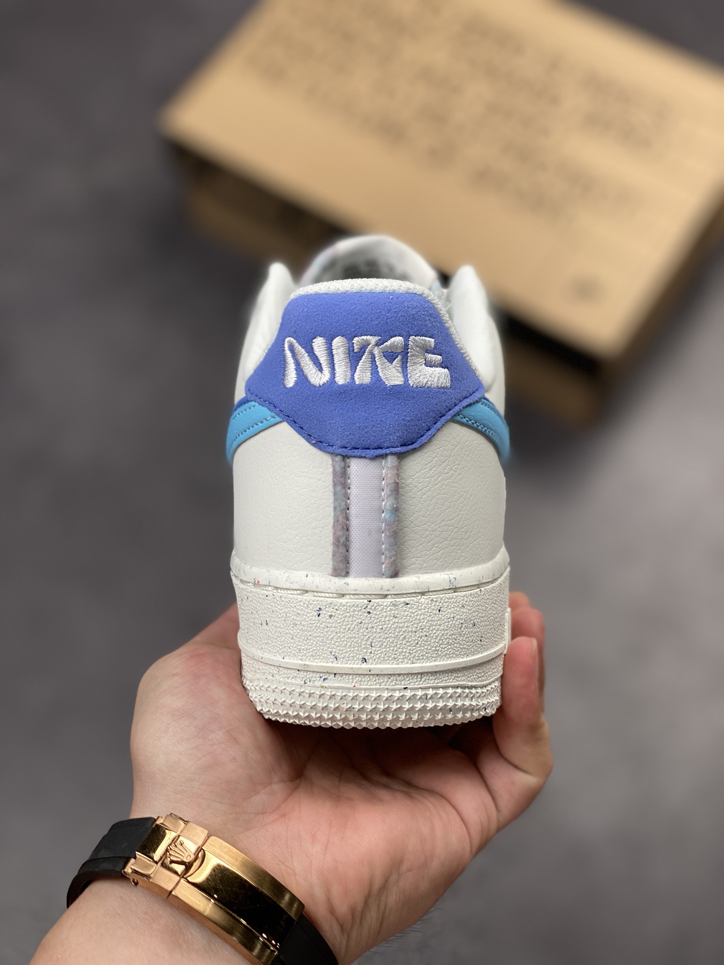 200 Nike Air Force 1 Low 07 AF40周年“82”特别版 DQ0359-100