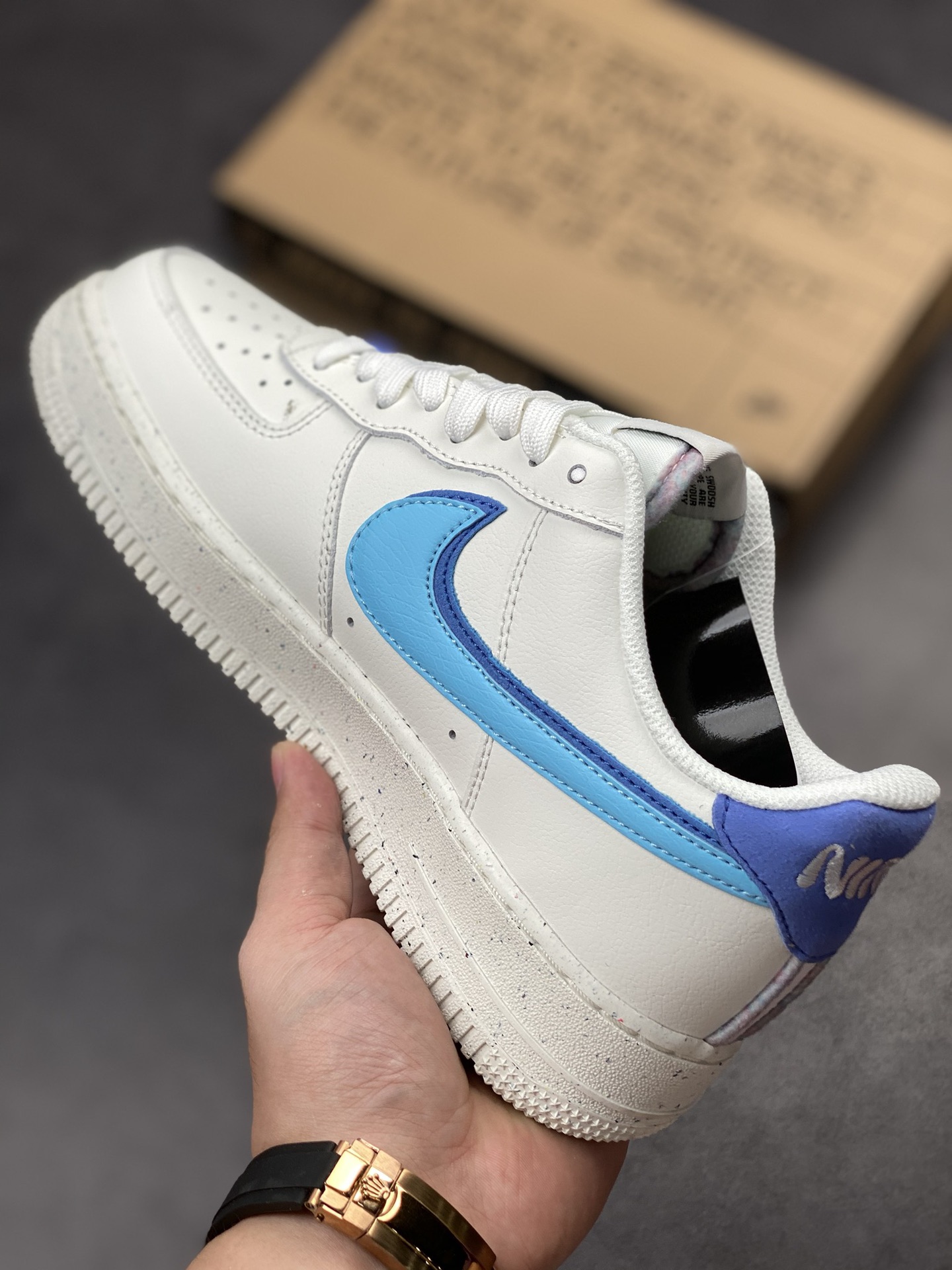 200 Nike Air Force 1 Low 07 AF40周年“82”特别版 DQ0359-100