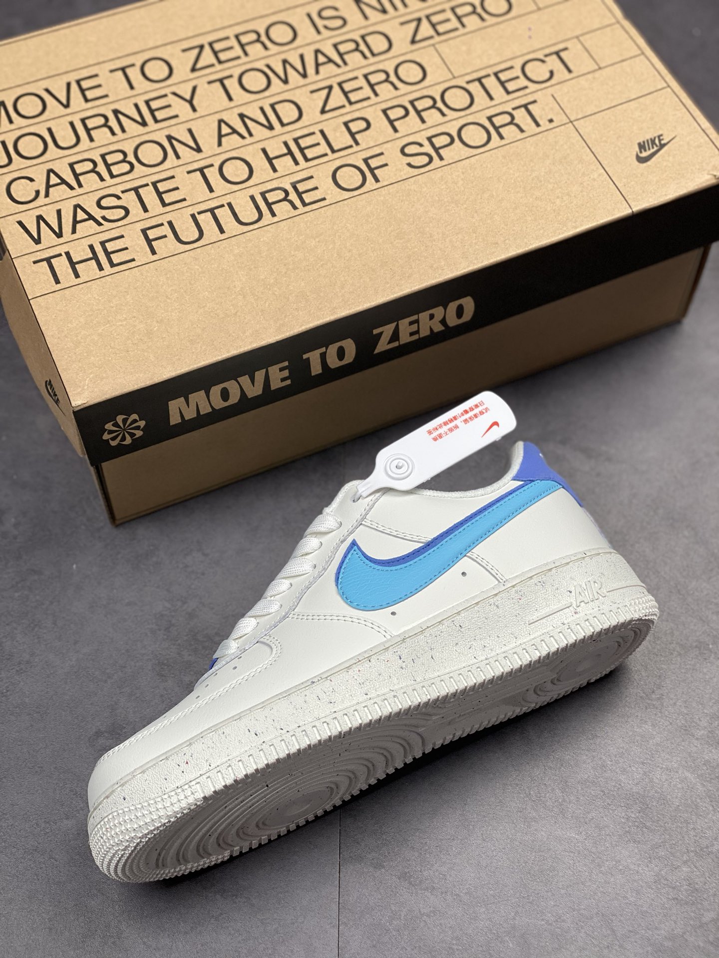 200 Nike Air Force 1 Low 07 AF40周年“82”特别版 DQ0359-100