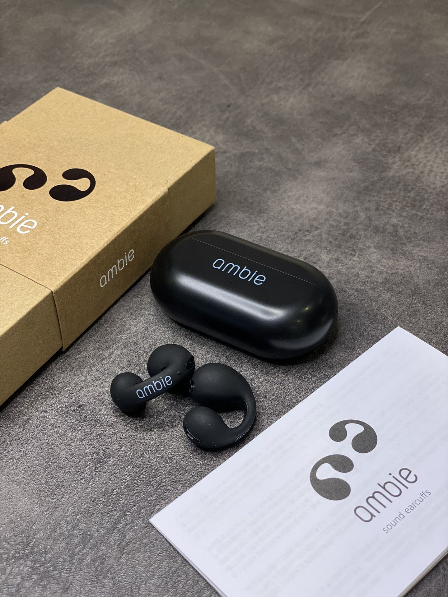 ambie 骨传导耳机 黑色款 得物同步在售‼️