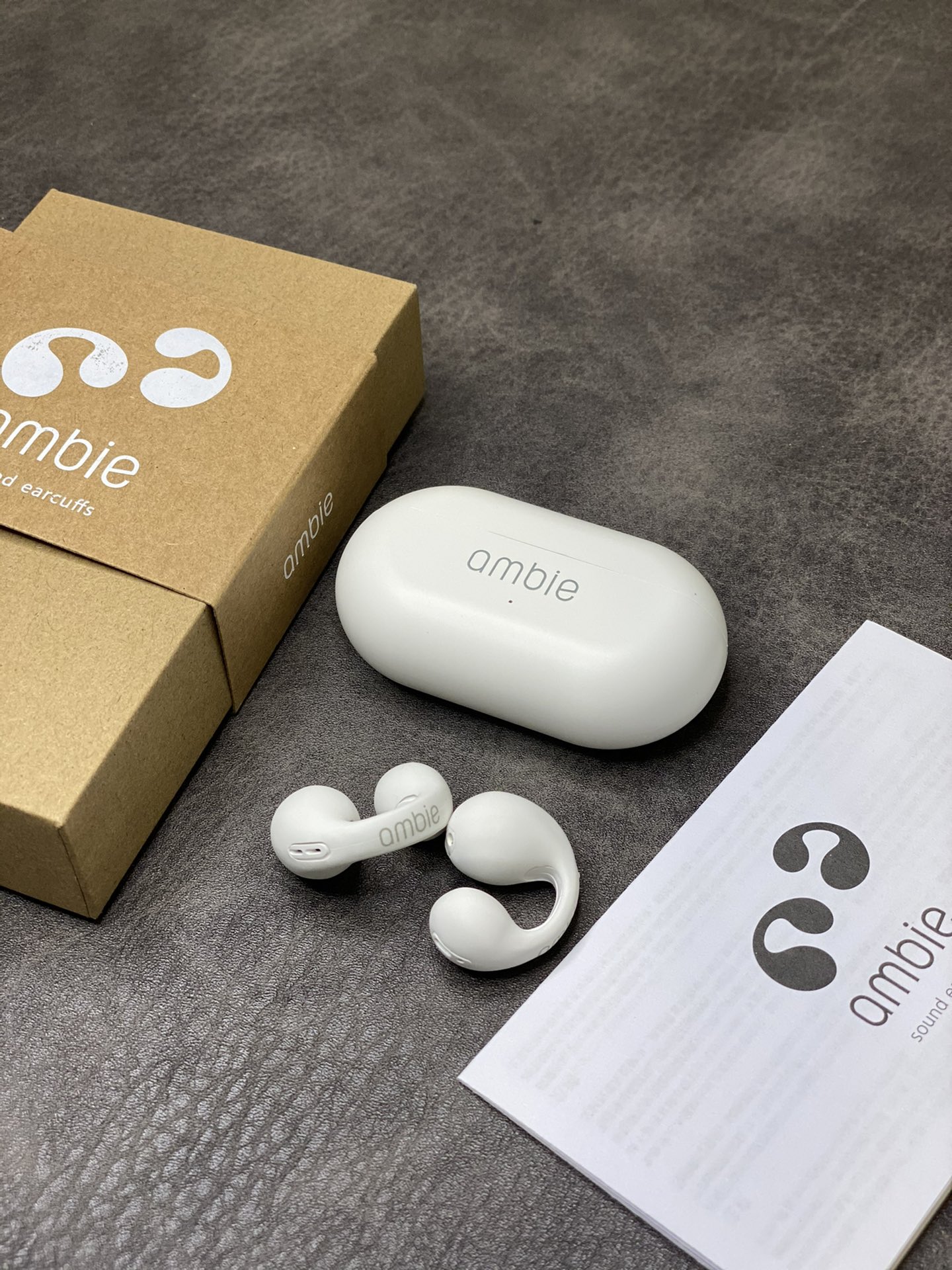 ambie 骨传导耳机 白色款 得物同步在售‼️