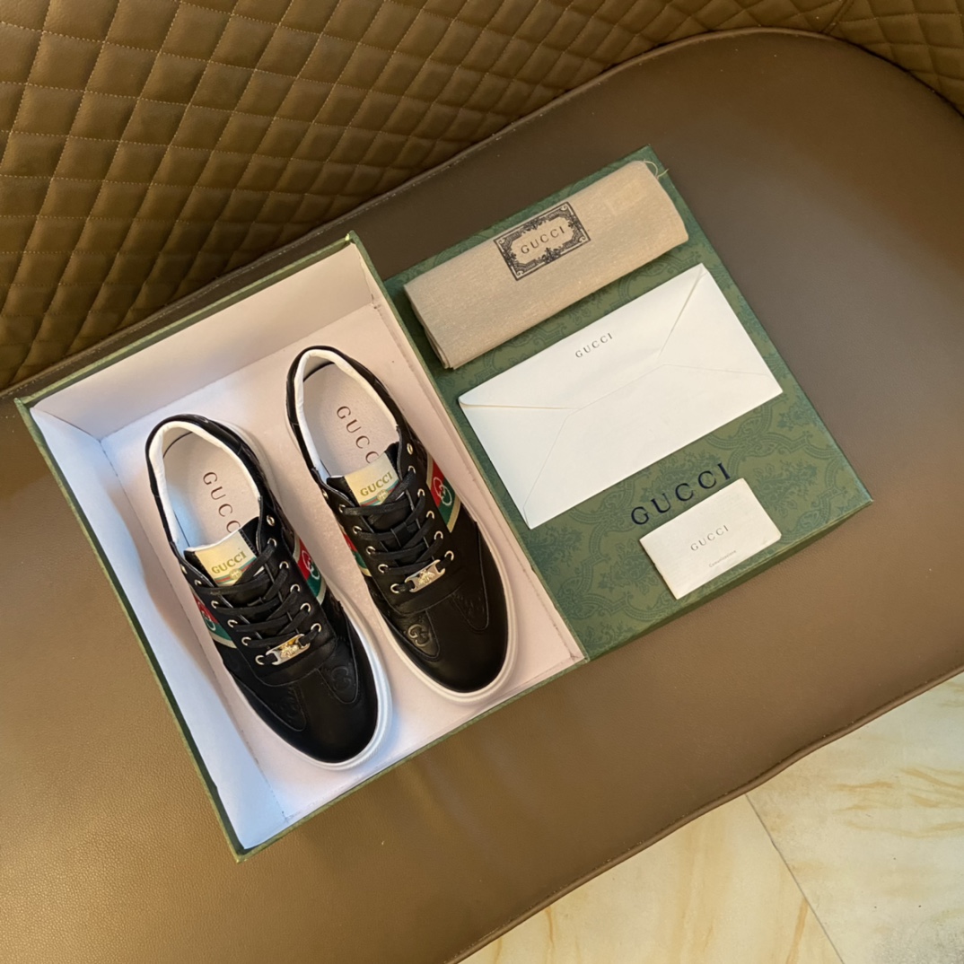 I5  Gucci  古奇 GUCCI～四季男鞋香港原单顶级1:1 精湛工艺 顶级质量高端精品男士运动板鞋 英伦时尚风 撞色拼接原版布料 羊皮内里 懒人套脚乐福款 此款面料采用进口顶级布料适合司机驾车出行 原版防滑耐磨橡胶大底码数 38-44码 45 定做 黑色 白色 选”},”title”:” Gucci  古奇 GUCCI～四季男鞋香港原单顶级1:1 精湛工艺 顶级质量高端精品男士运动板鞋 英伦时尚风 撞色拼接原版布料 羊皮内里 懒人套脚乐福款 此款面料采用进口顶级布料适合司机驾车出行 原版防滑耐磨橡胶大底码数 38-44码 45 定做 黑色 白色 选