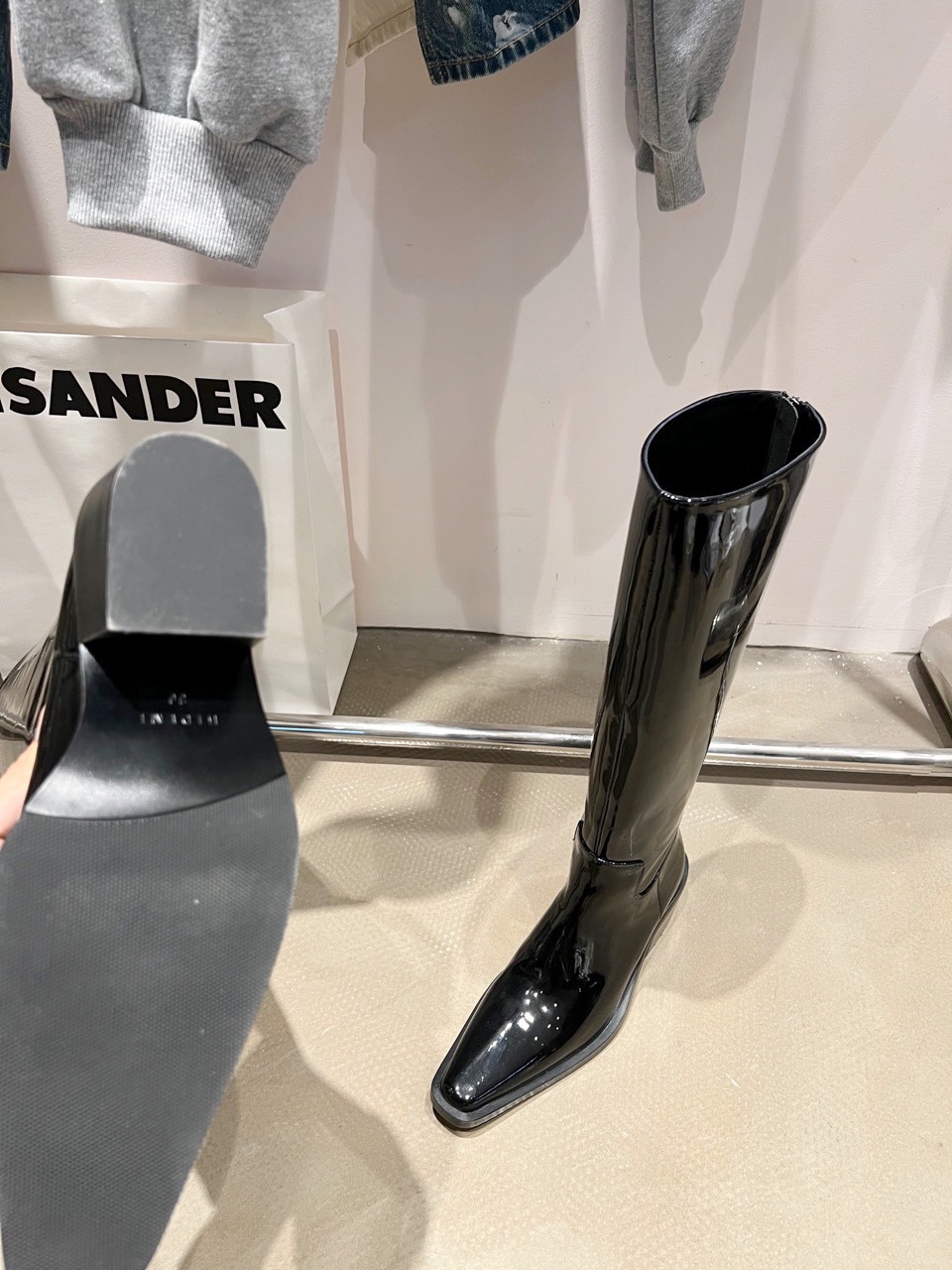 2022/fw Italian Cow Skin Shoes with Elevated Heel and Stylish Design - 图片 8