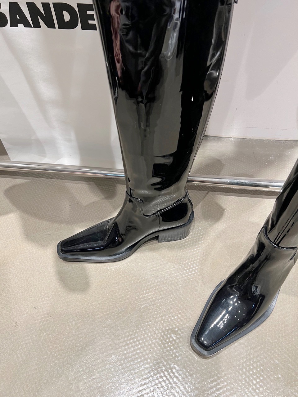 2022/fw Italian Cow Skin Shoes with Elevated Heel and Stylish Design - 图片 6