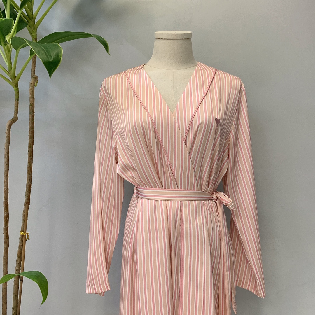 芬迪 Fendi 高定典藏高级成衣风衣外套及大衣服装 #AA1147BC 3