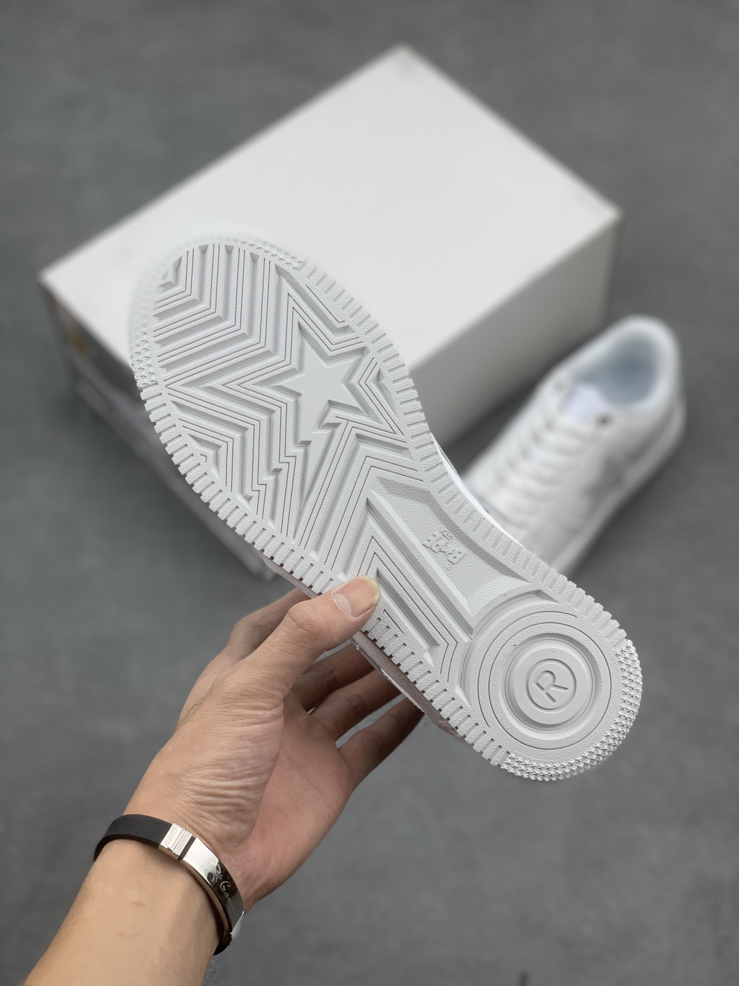 BAPE Sk8 Sta: Nigo's Low-Top Classic Skate Shoes - White 7 i1663822775 2271 5