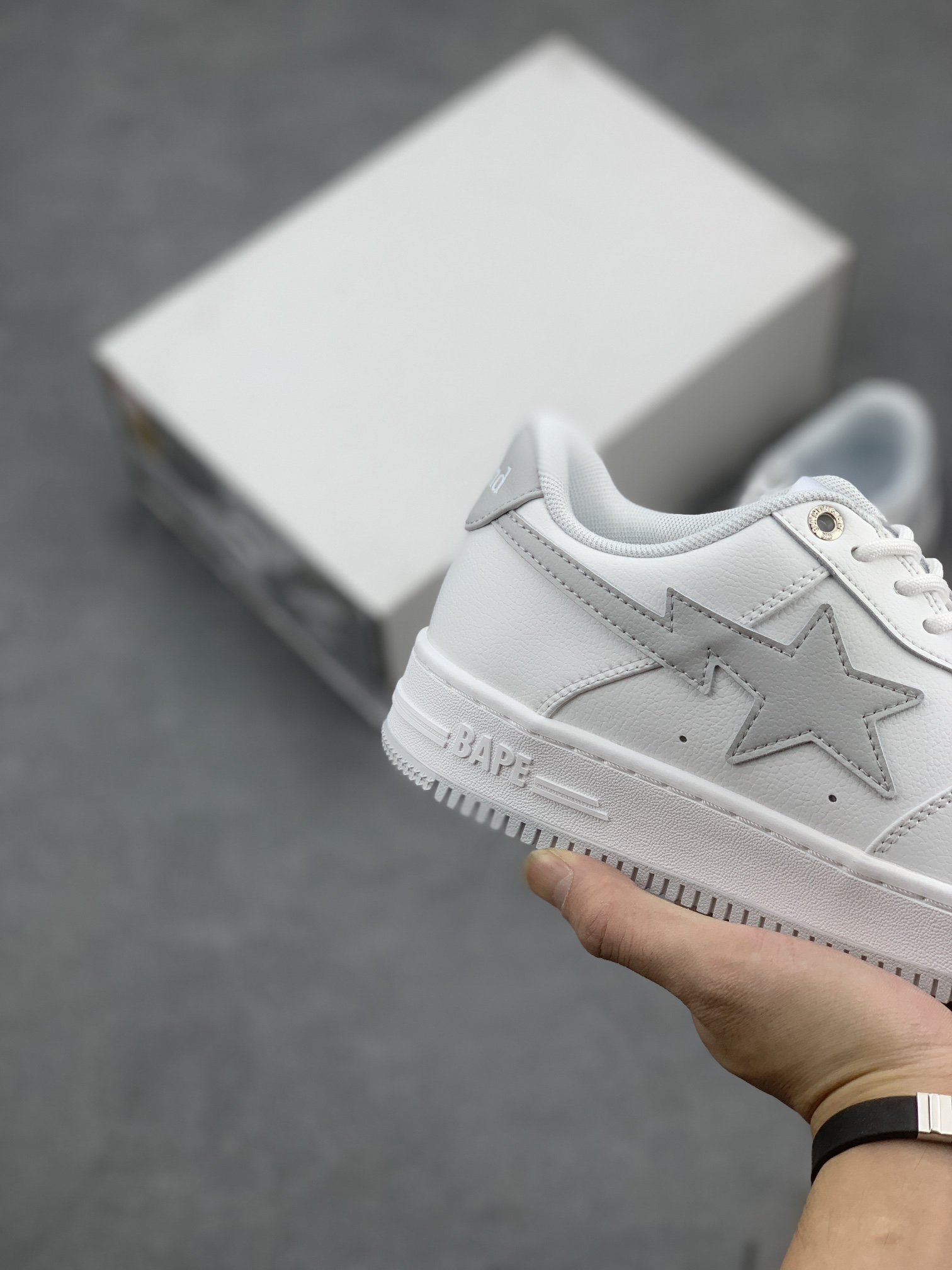 BAPE Sk8 Sta: Nigo's Low-Top Classic Skate Shoes - White 6 i1663822775 9035 4