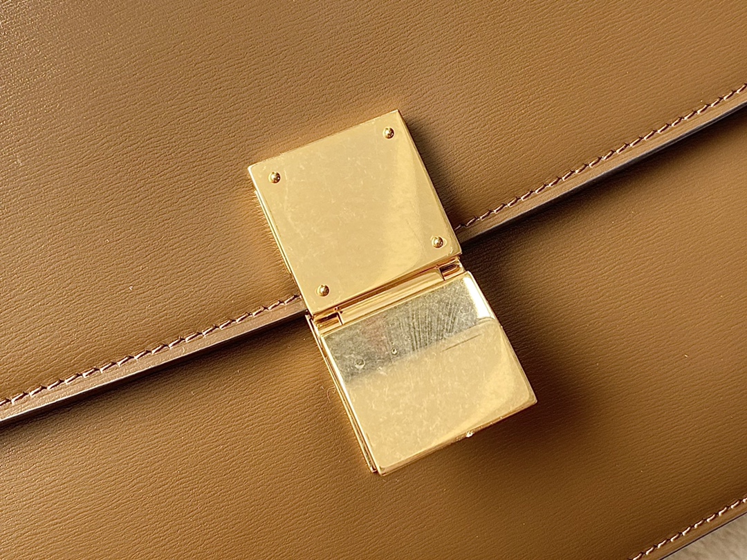 CELINE赛琳自然细牙签纹box牛皮肩背包164173