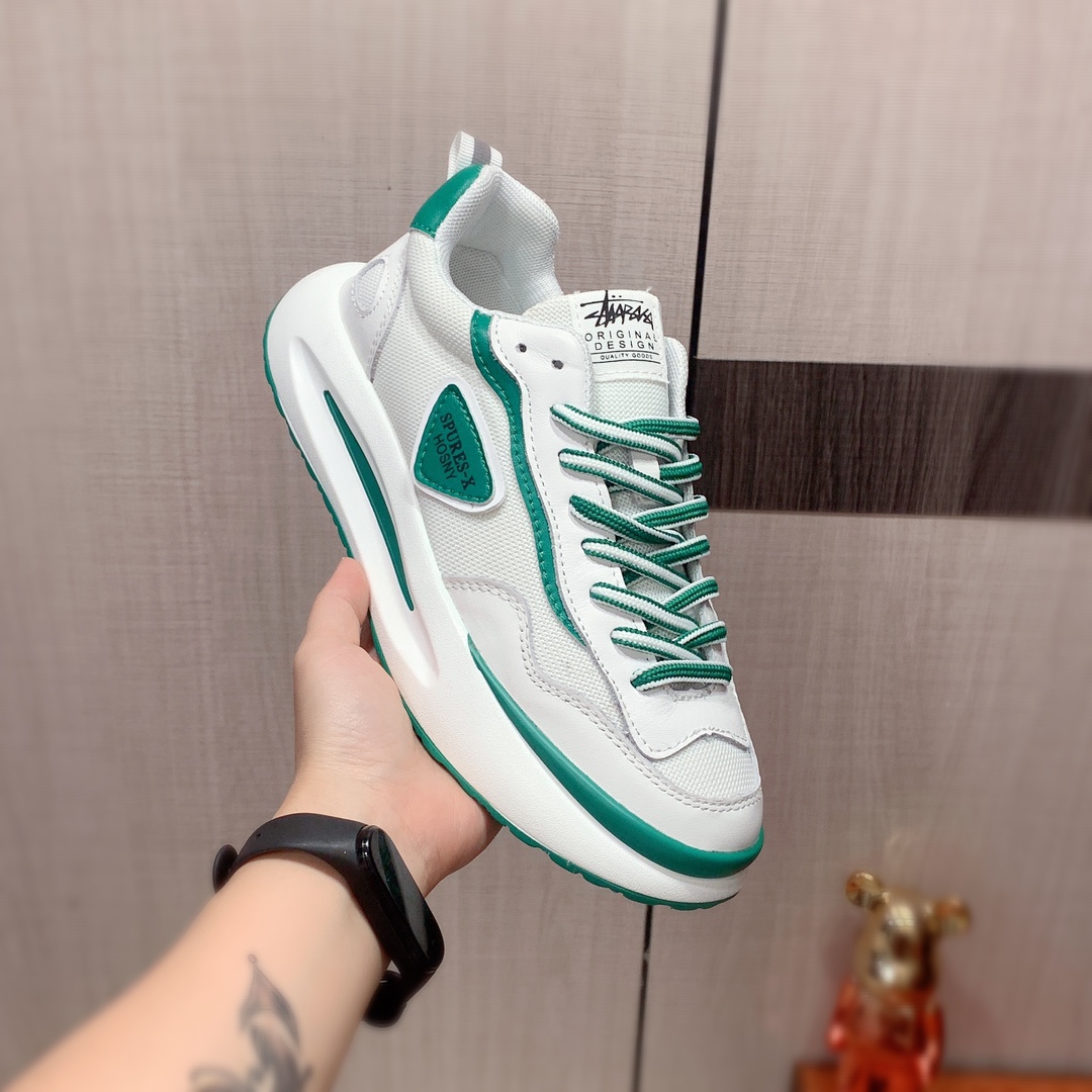 I0  Prada 普拉达 最新爆款休闲鞋,顶端品牌奢侈～代购,顶级～质量.专柜同卖产品鞋面選用进口透气材质透气运动内里精细做工.原版个性时尚柔软橡膠耐磨防滑大底,上脚轻巧舒适,实物拍摄實物更好看,007码: 38-44.2色入选