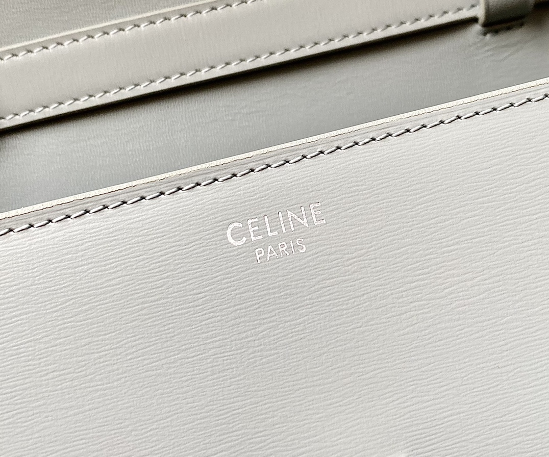 CELINE赛琳自然细牙签纹box牛皮肩背包192523