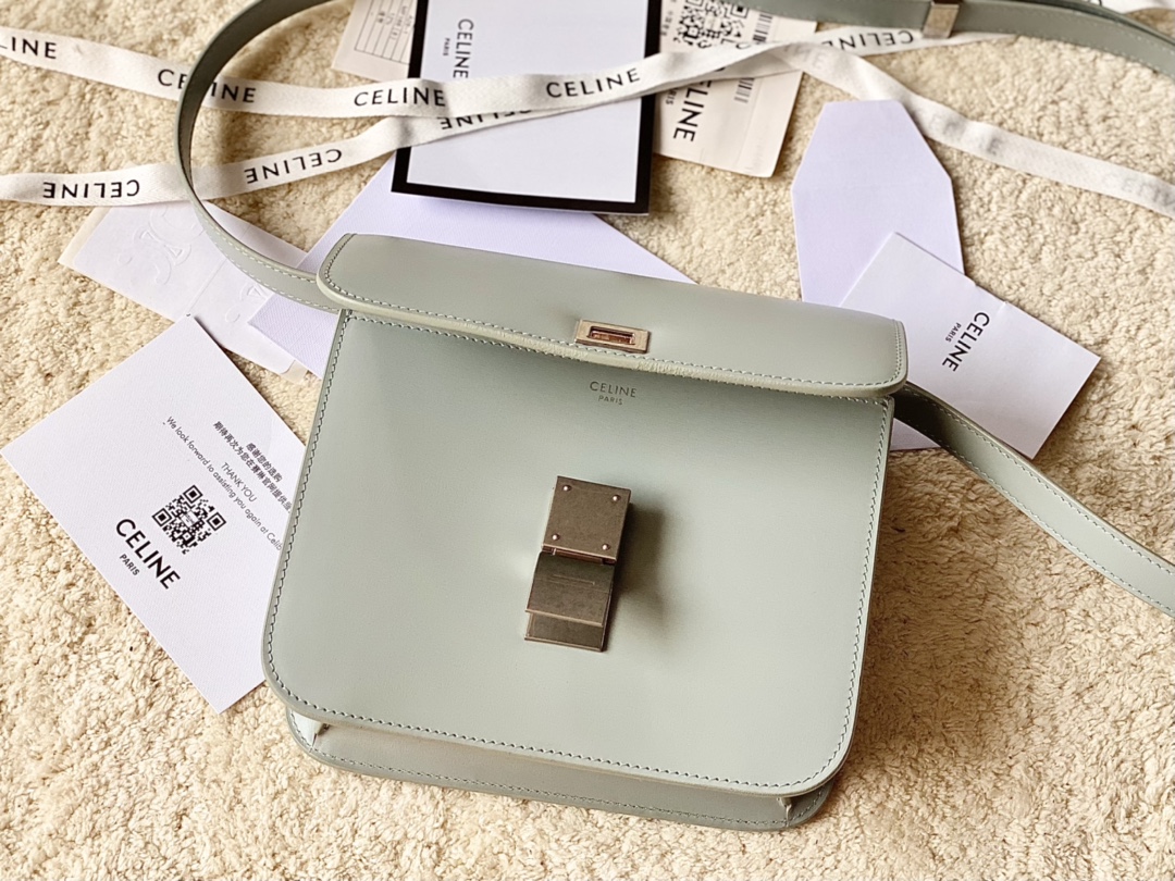 CELINE赛琳自然细牙签纹box牛皮肩背包192523