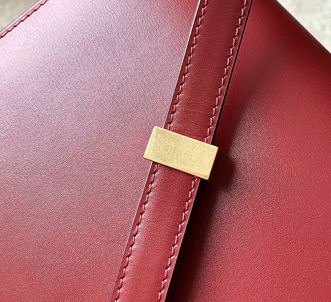 CELINE赛琳自然细牙签纹box牛皮肩背包192523