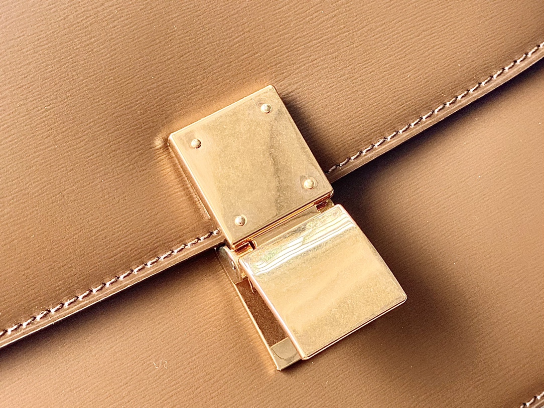 CELINE赛琳自然细牙签纹box牛皮肩背包192523