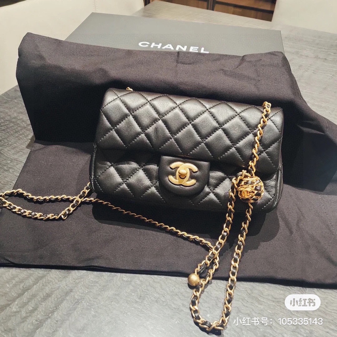 Chanel 核桃球 方胖子