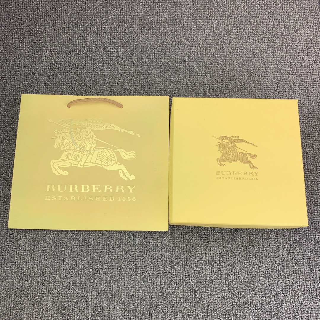 品名巴宝莉C原单材质原单牛皮腰带百分