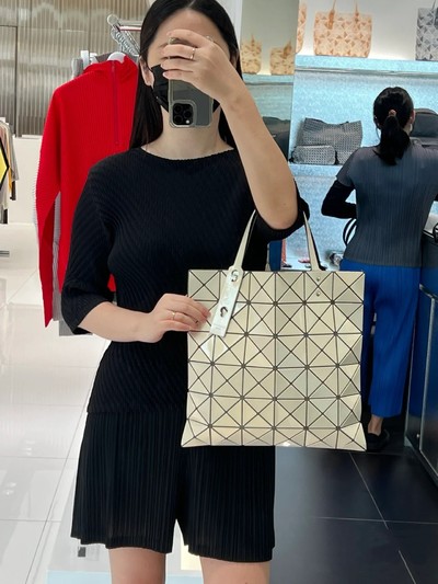 Top Quality Replica Issey Miyake Handbags Crossbody & Shoulder Bags Black White Yellow