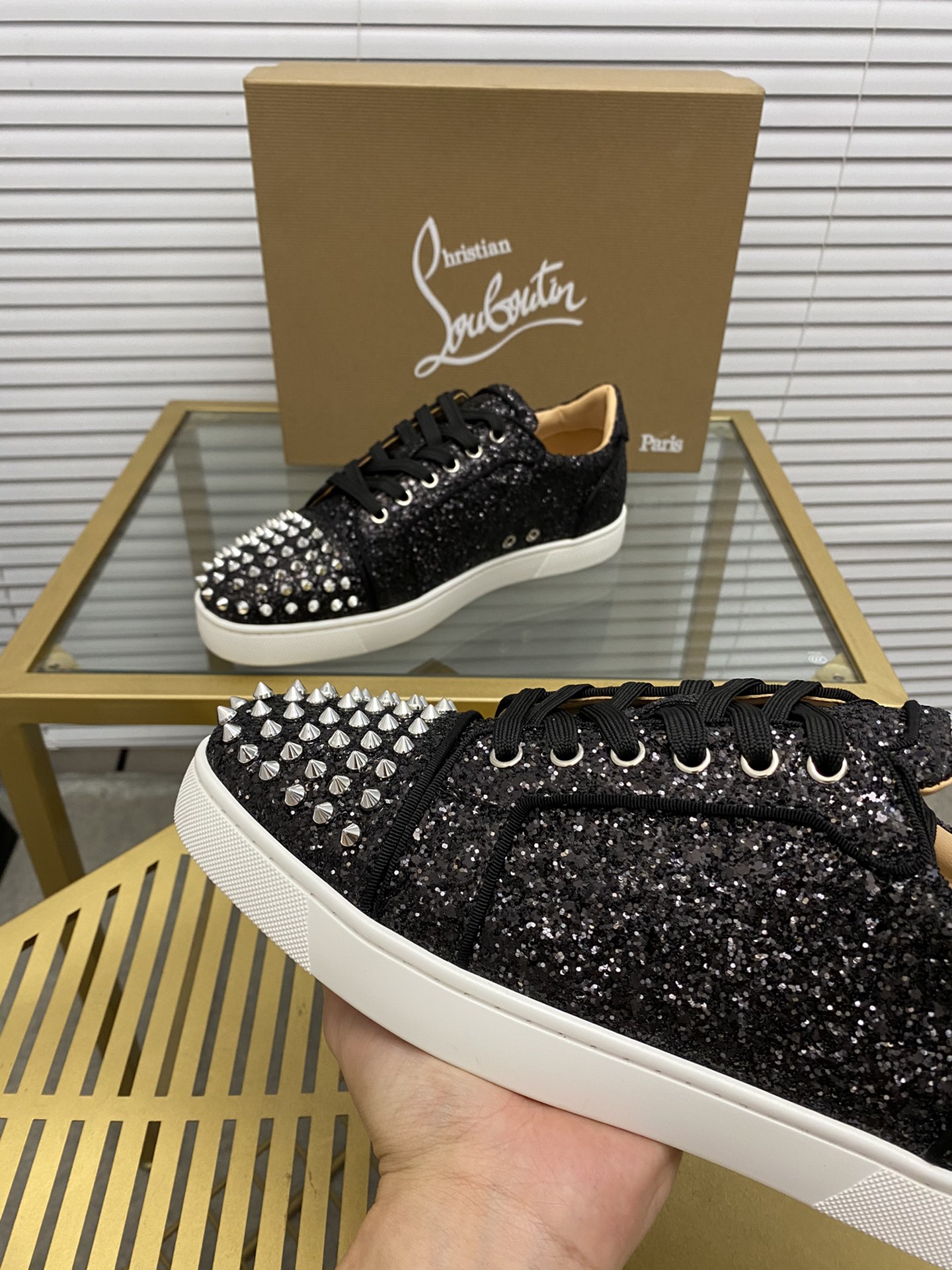(ll precio de fábrica. christian louboutin (CL zapatos inferiores rojos) serie de contador, parejas 