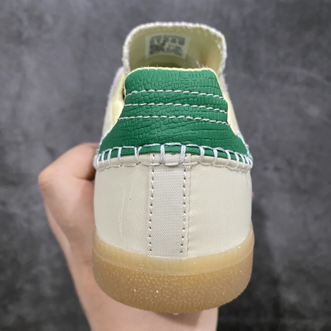 图片[4]-Wales Bonner x AD Originals Samba 桑巴舞系列绅士德训足球风百搭低帮休闲运动板鞋 GY4344 英国女设计师GraceBonner旗下男装品牌WALES BONNER与Adidas Originals2022春夏系列联名亮相。整个系列以1970年代和1980年代的足球服装风格为基调，加入了丰富的配色。本次一起推出了联名鞋款，同样是浓厚的复古风，搭配足球袜更显得有上世纪运动街头那味儿了！板鞋上采用了撞色的粗线缝合设计，使整双鞋复古但充满了现代设计。 尺码：36 36⅔ 37⅓ 38 38⅔ 39⅓ 40 40⅔ 41⅓ 42 42⅔ 43⅓ 44 45-选品中心