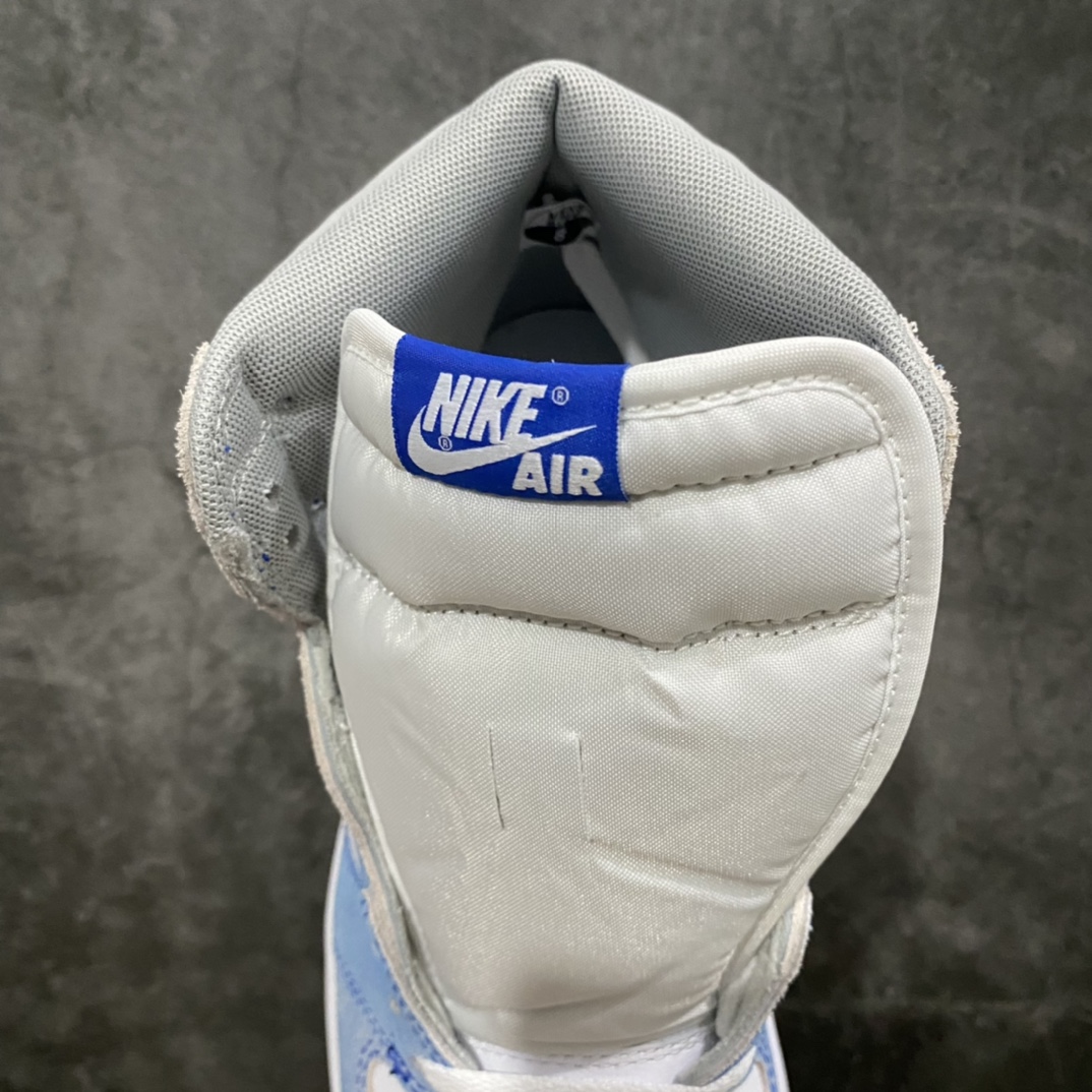 图片[8]-老DT版Air Jordan AJ1 水洗蓝 555088-402 原底面 原厂技术加持 原厂油墨 完美3D高频立体飞翼 字体大小色泽亮度均保持原鞋一致 全部原厂特供皮料 原厂配方烧制的大底 原厂核心技术 原厂拉帮手法 中底布自然渗透 最正宗的AJ1的屁股 钩子 外领口饰片 鞋头 防泥片 鞋眼片 全部采用原厂电脑车 针距 边距完全同步原鞋 最正宗的原鞋即视感 尺码：40-47.5-选品中心